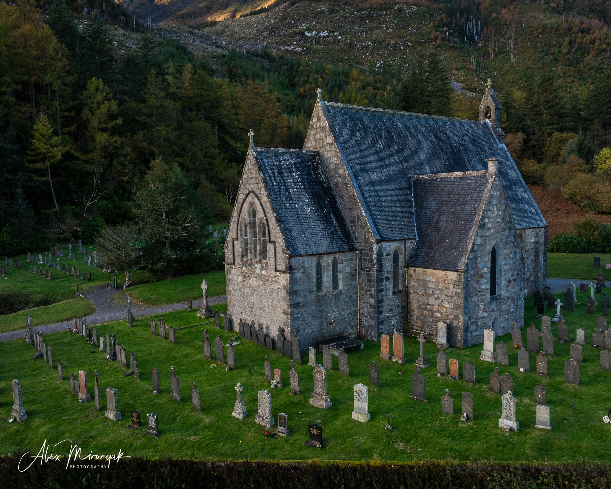 Scotland’s Highlands. Pet, Senior, Landscape, portrait studio, photographer in Miami and Sou