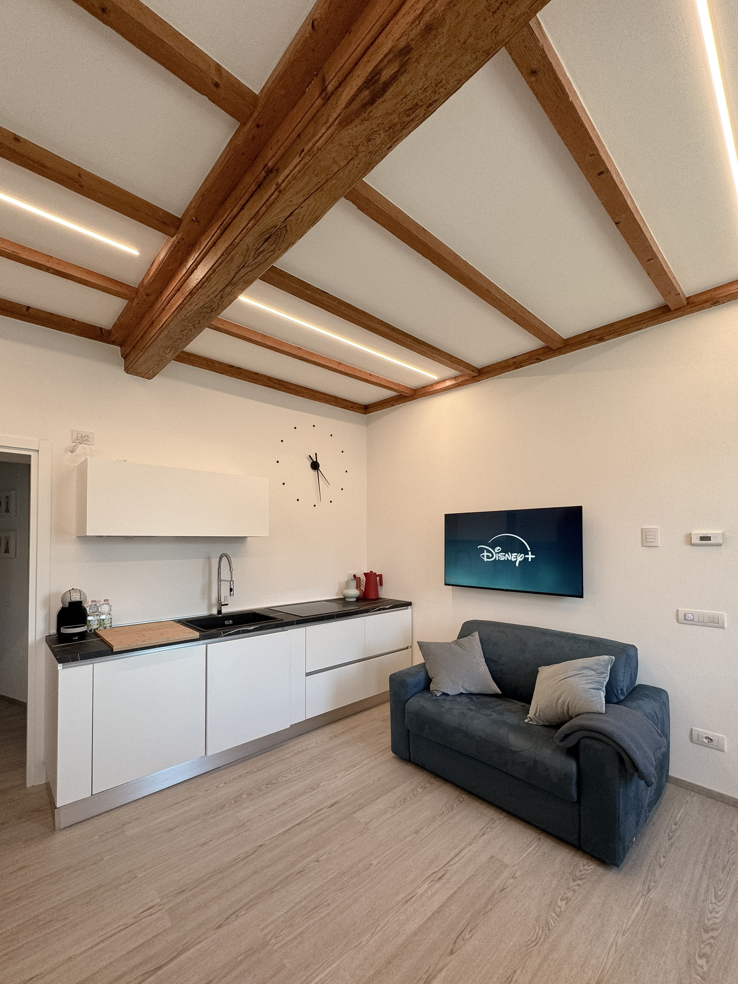 Lake Maggiore apartment. PHOTOGRAPHER IN ITALY