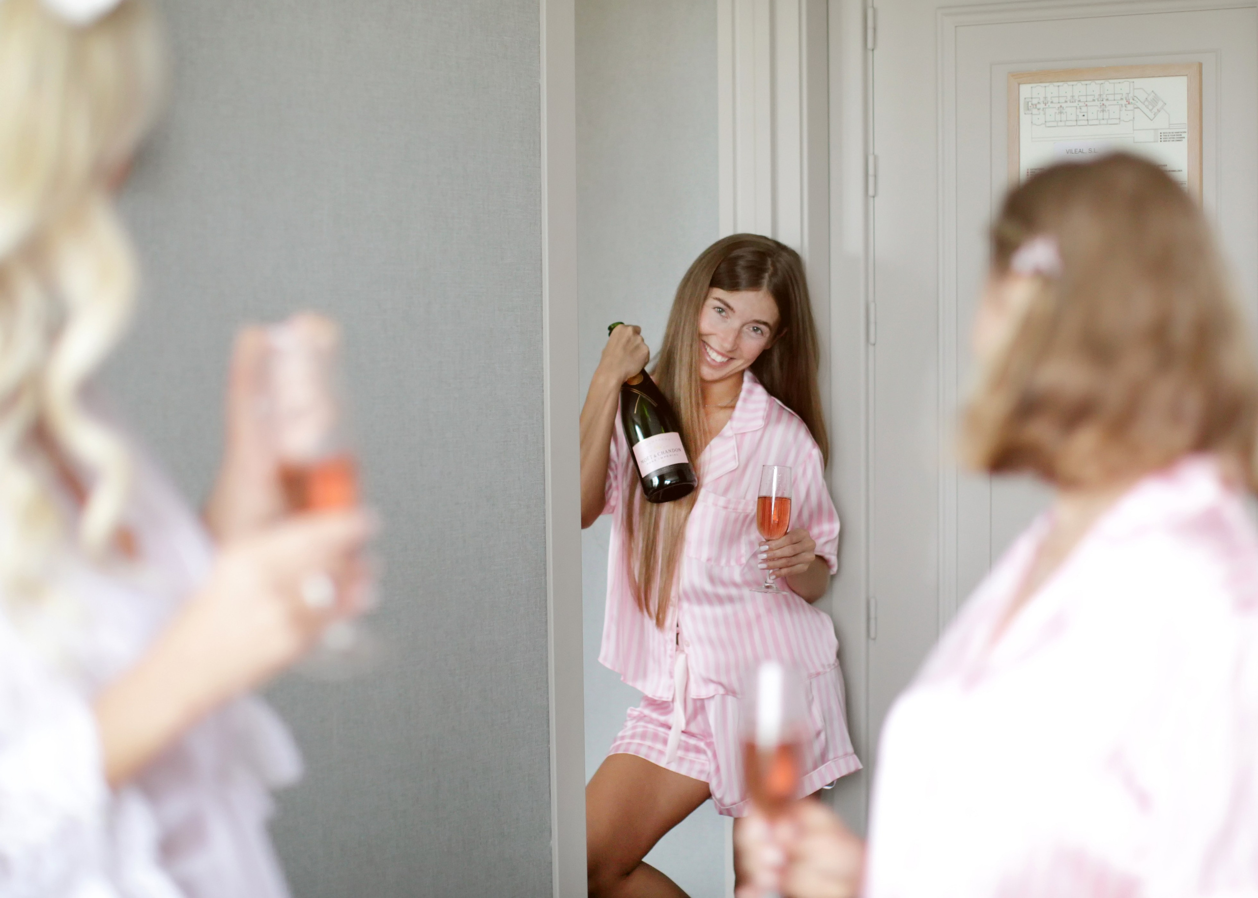 Madrid. Finca El Gasco. Luxury wedding, portrait, family photographer over Europe