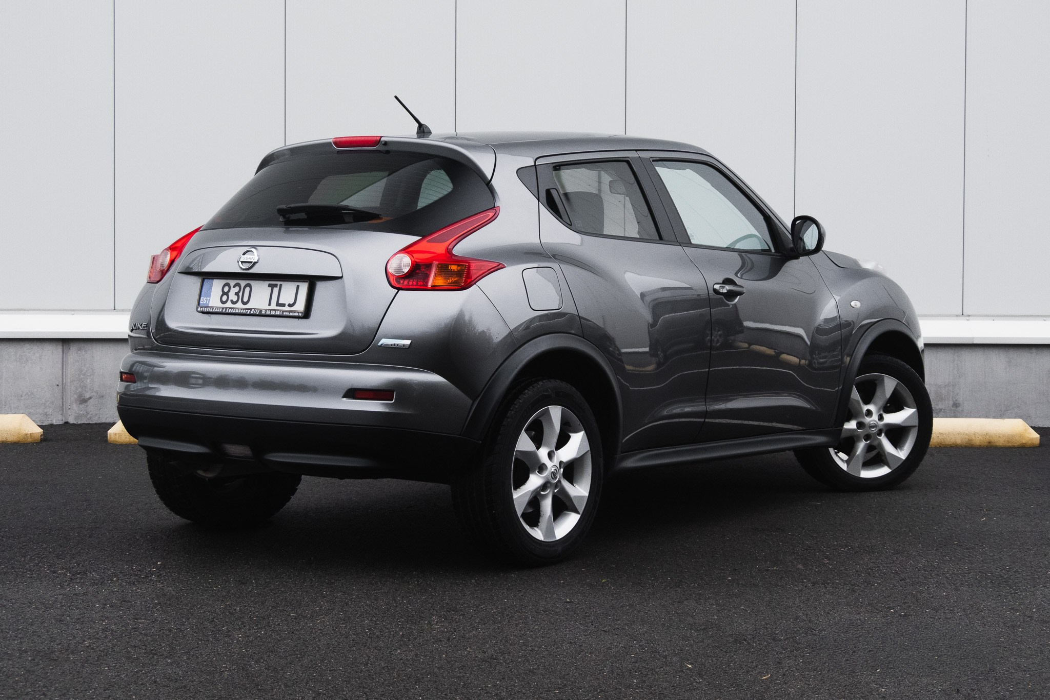 NISSAN JUKE. LOHA VISUALS — AUTOMOTIVE PHOTOGRAPHY