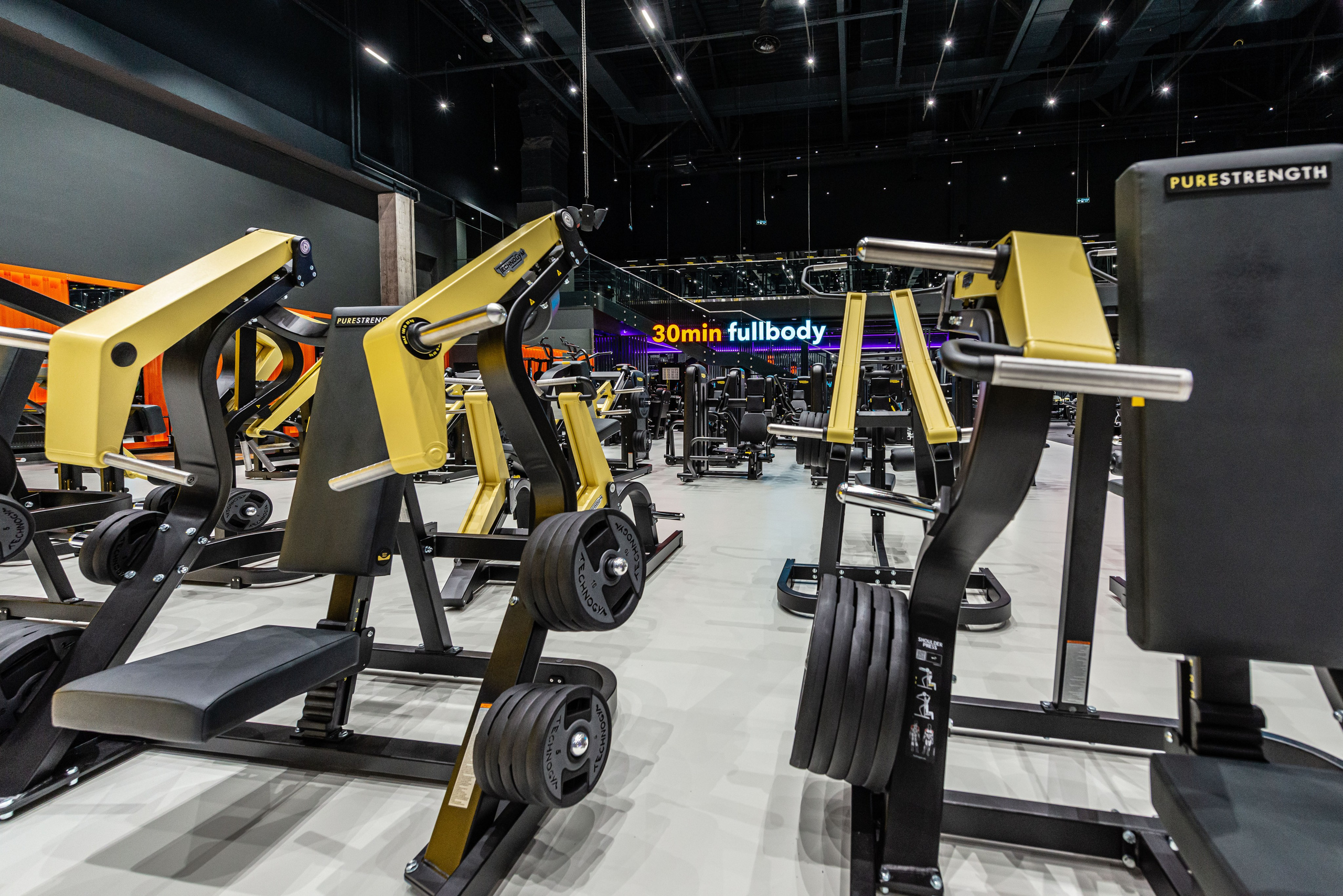 DDX Fitness в ТЦ Место встречи Янтарь. ФОТОГРАФ МЕКСИКА КИНТАНА-РОО