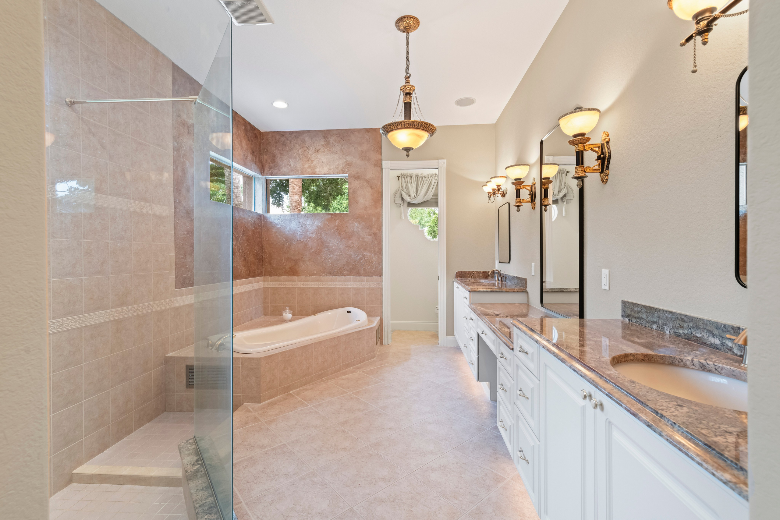 Riverbend Dr, Jacksonville Fl 32 207