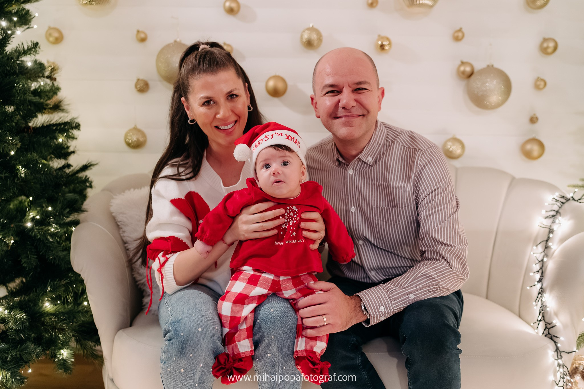 Ședință Foto Crăciun - Sara. Fotograf Nuntă & Botez București - Mihai Popa | Dincolo de oameni, imortalizez emoții!