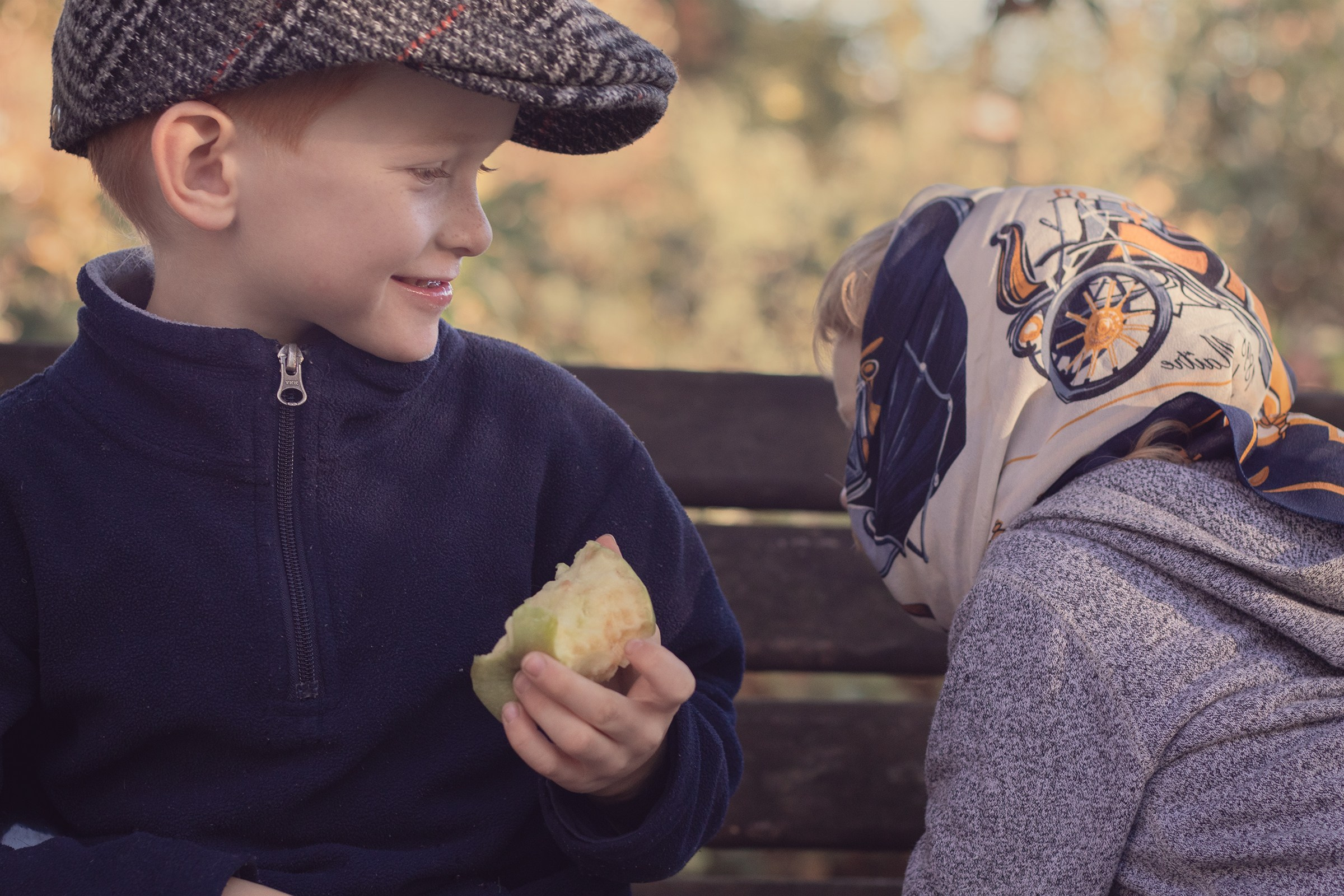 Outdoor photos. Toronto Portrait Photographer Lena Lac