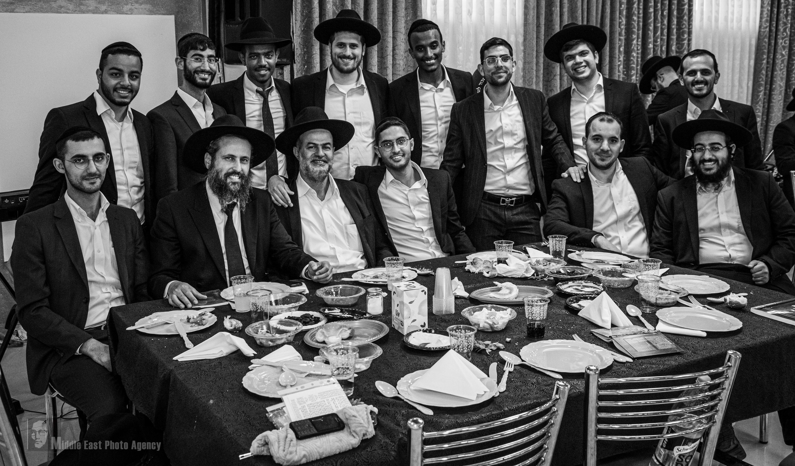 ‏ברית מילה. Middle East Photo Agency — Photography & Event Magnets — סוכנות צילום והדפסת מגנטים לאירועים