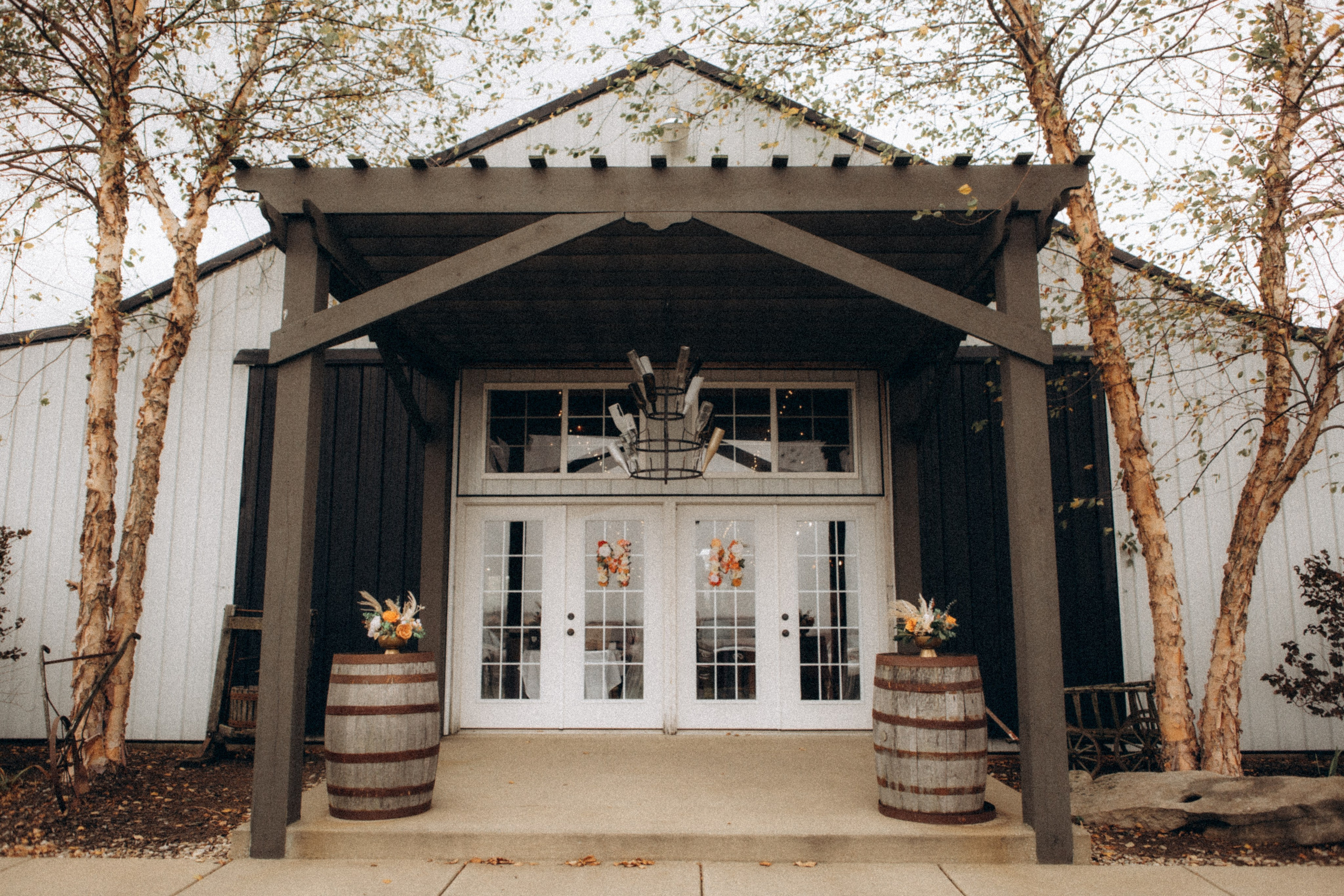 Blake & Jessi (KY). CAPTURED BY SHANKS PHOTOGRAPHY