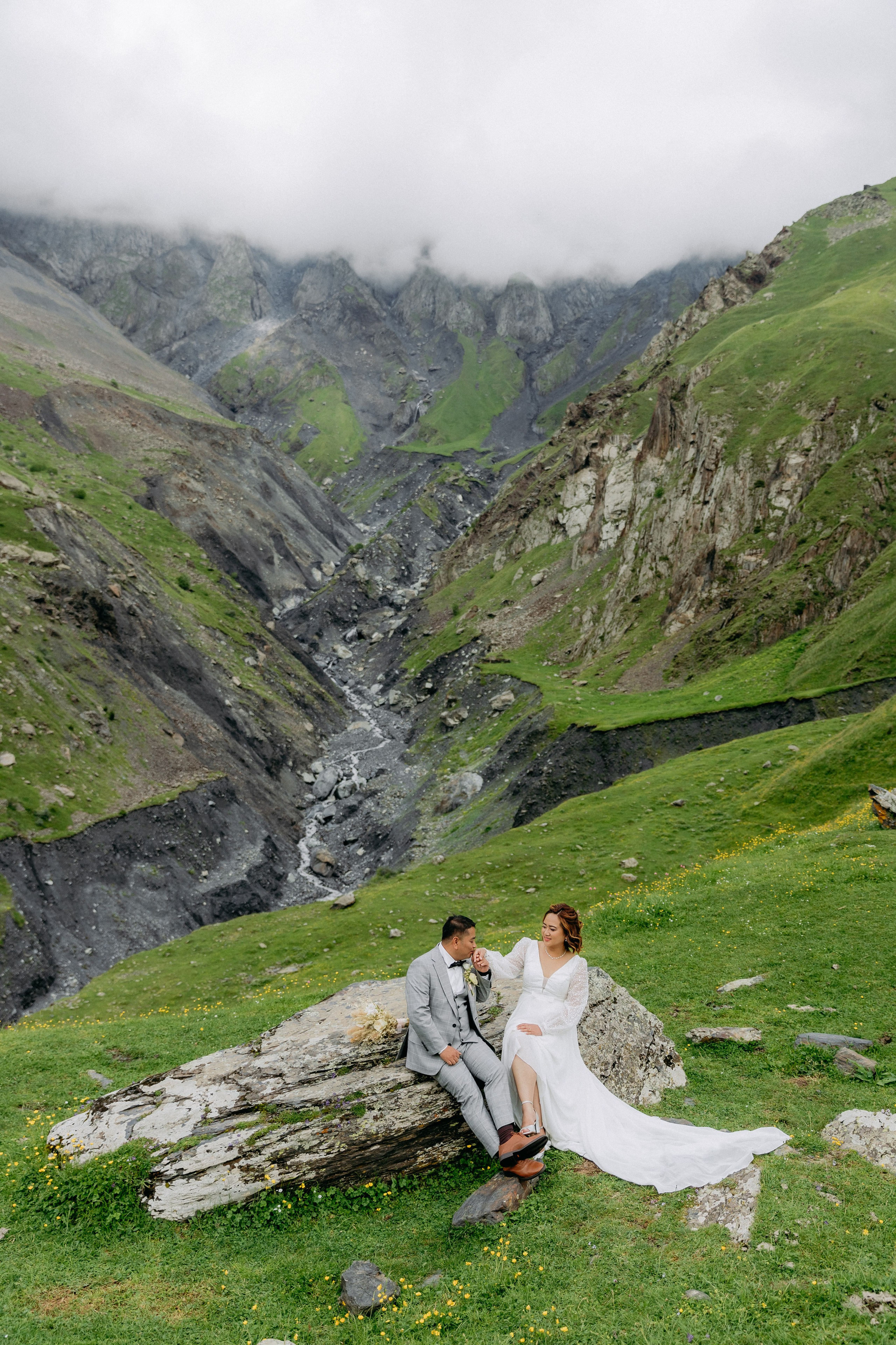 Kazbegi (3,5 hours from Tbilisi)/Казбеги (3,5 часа от Тбилиси). Photographer Anna Nazarenko