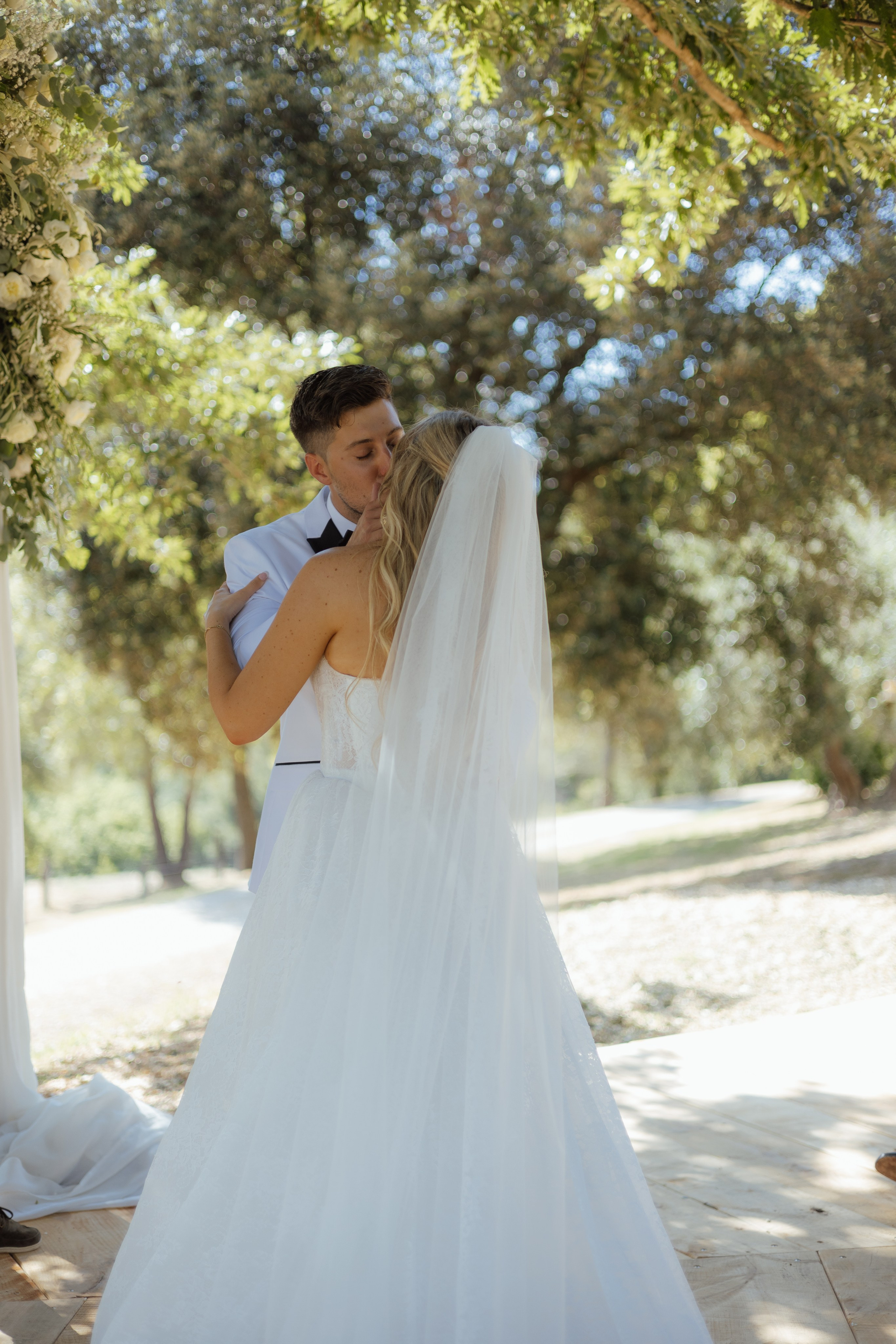 Wedding in Tuscany. Sara Luca Wedding Photographer in Italy and Europe