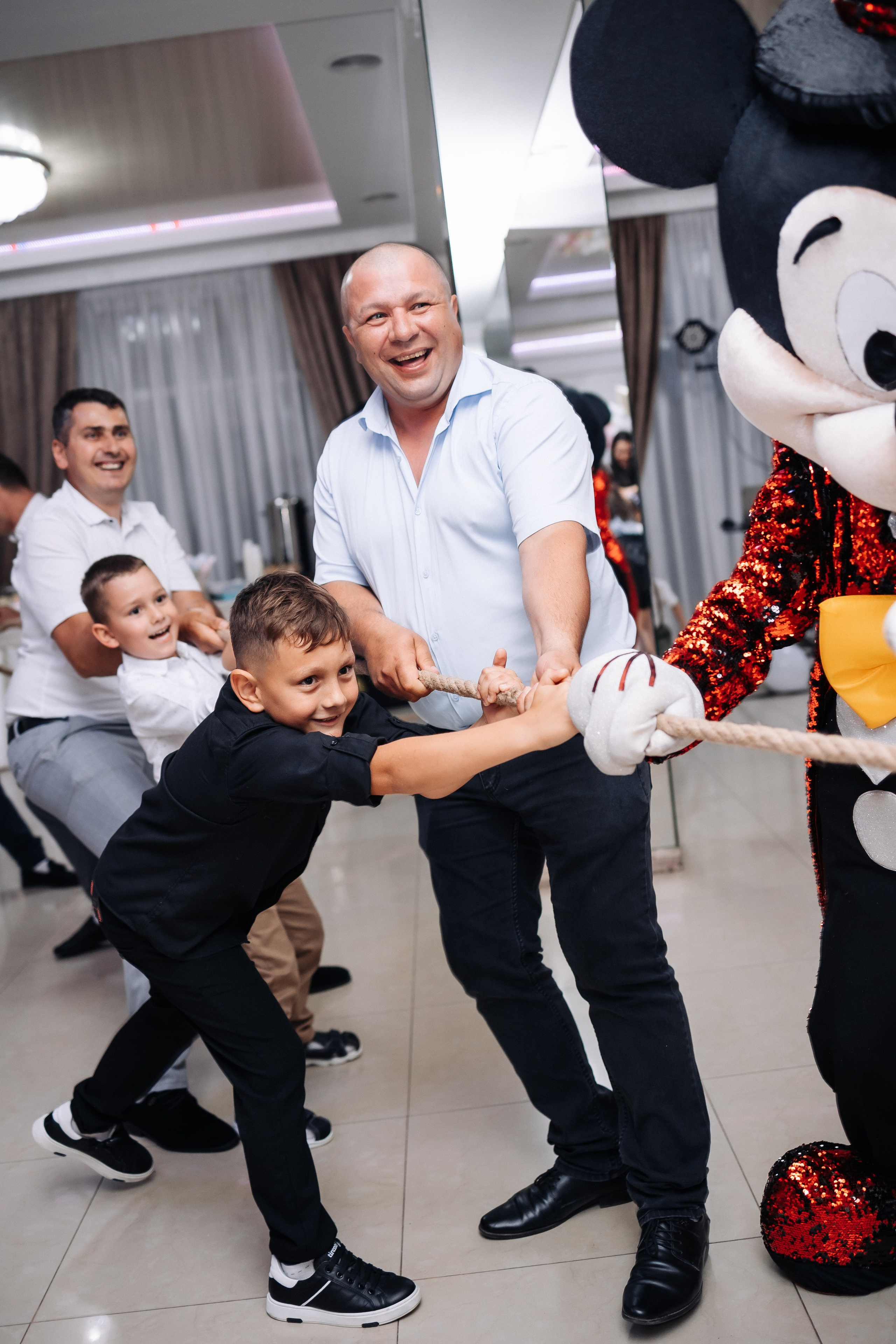 Marius & Amelia. Fotograful evenimentului tău