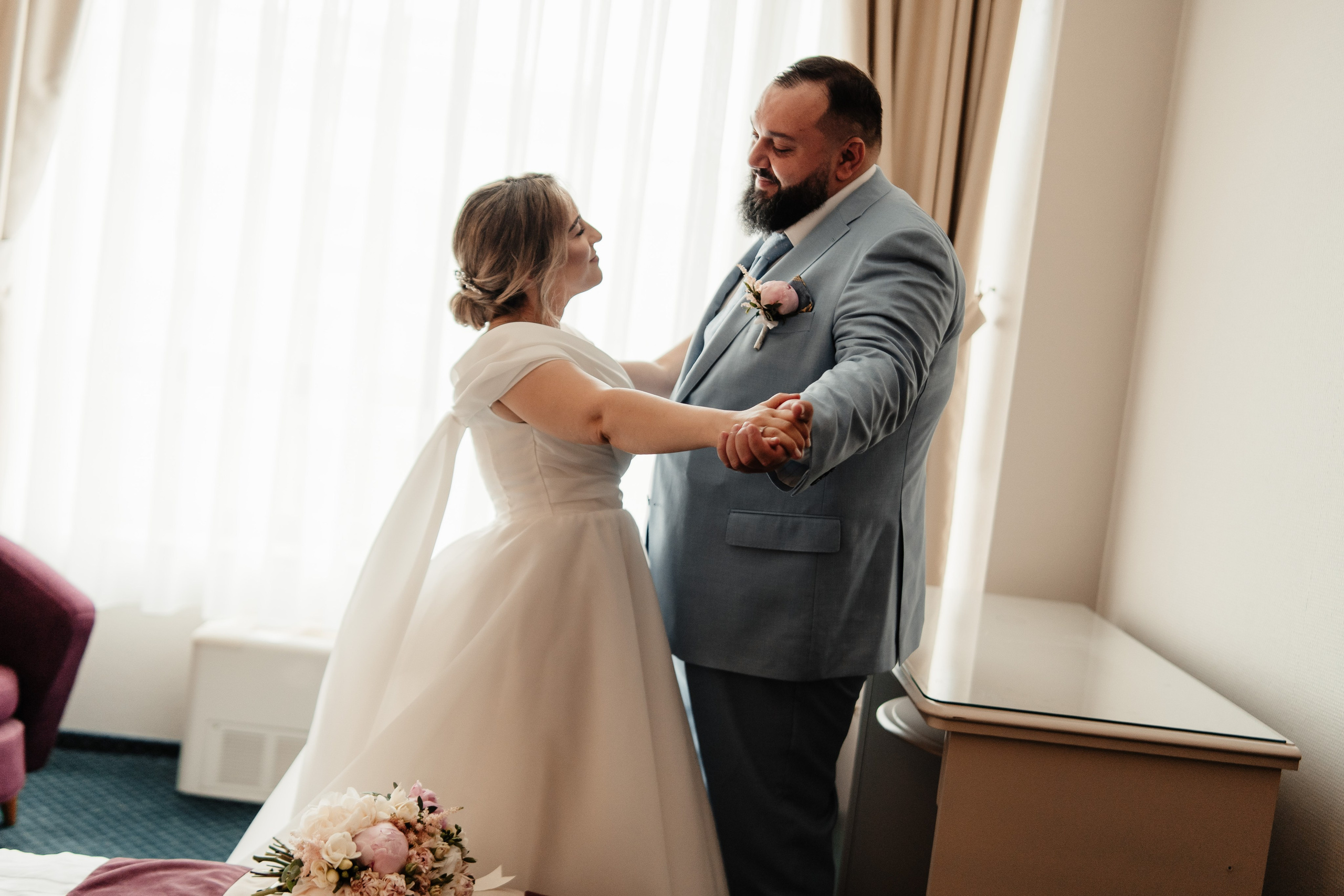 Alexandra + Andrei / Iasi. Foto-Video Nunta Iasi, Suceava, Bucuresti / Disponibilitate 2025 — 2026 — 2027