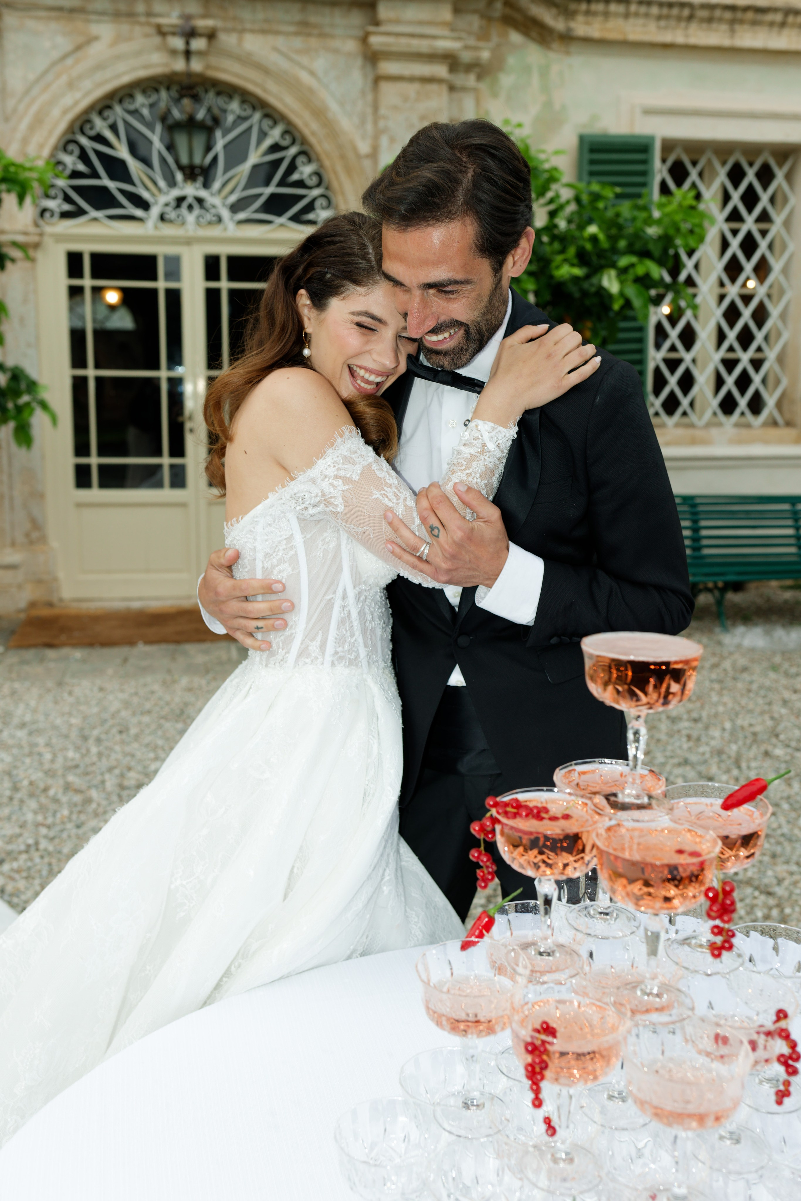 Wedding editorial at Villa di Geggiano, Tuscany, Italy