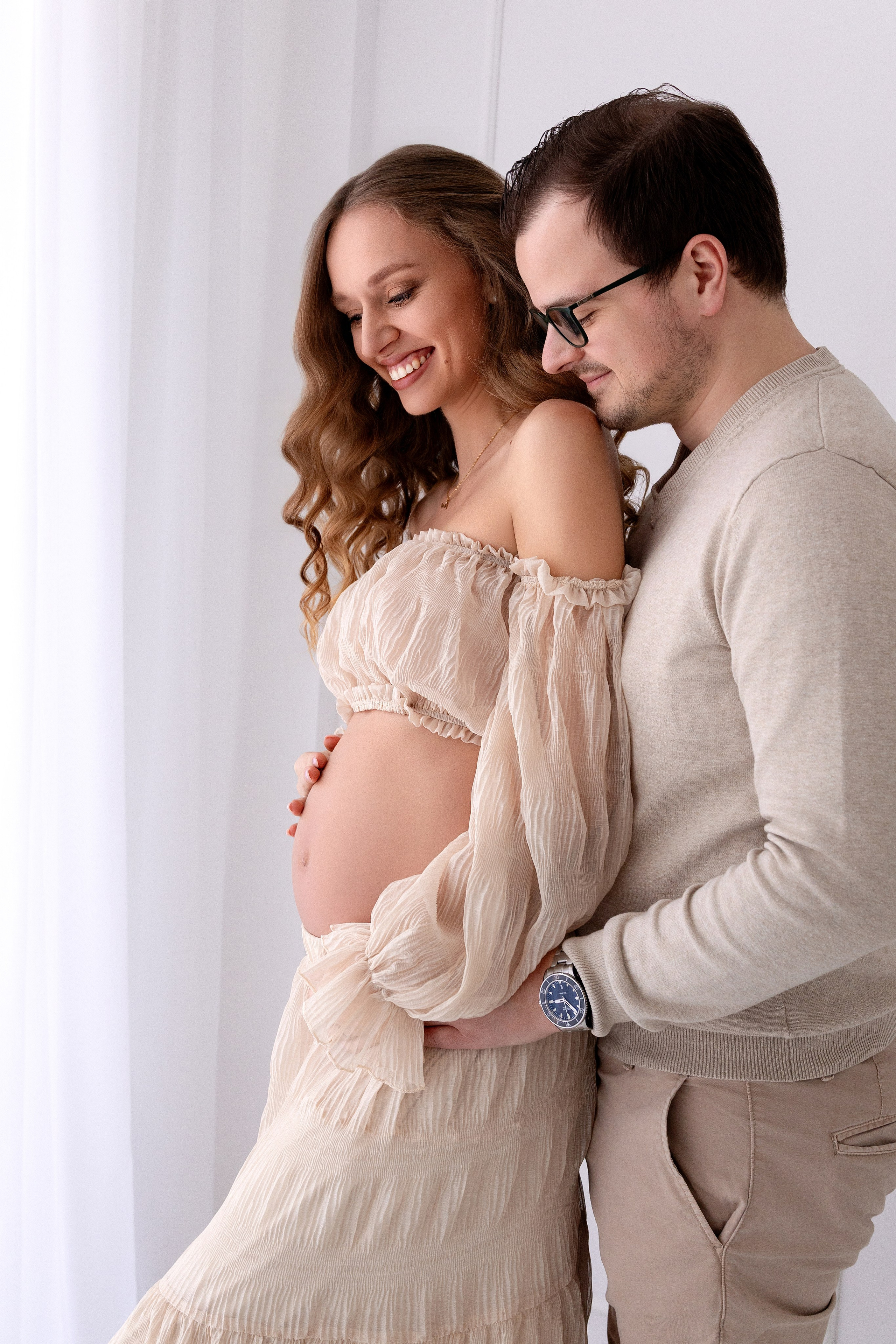 Babybauch. Neugeborene- Schwangerschaft- und Kinder Fotografin in Lehre