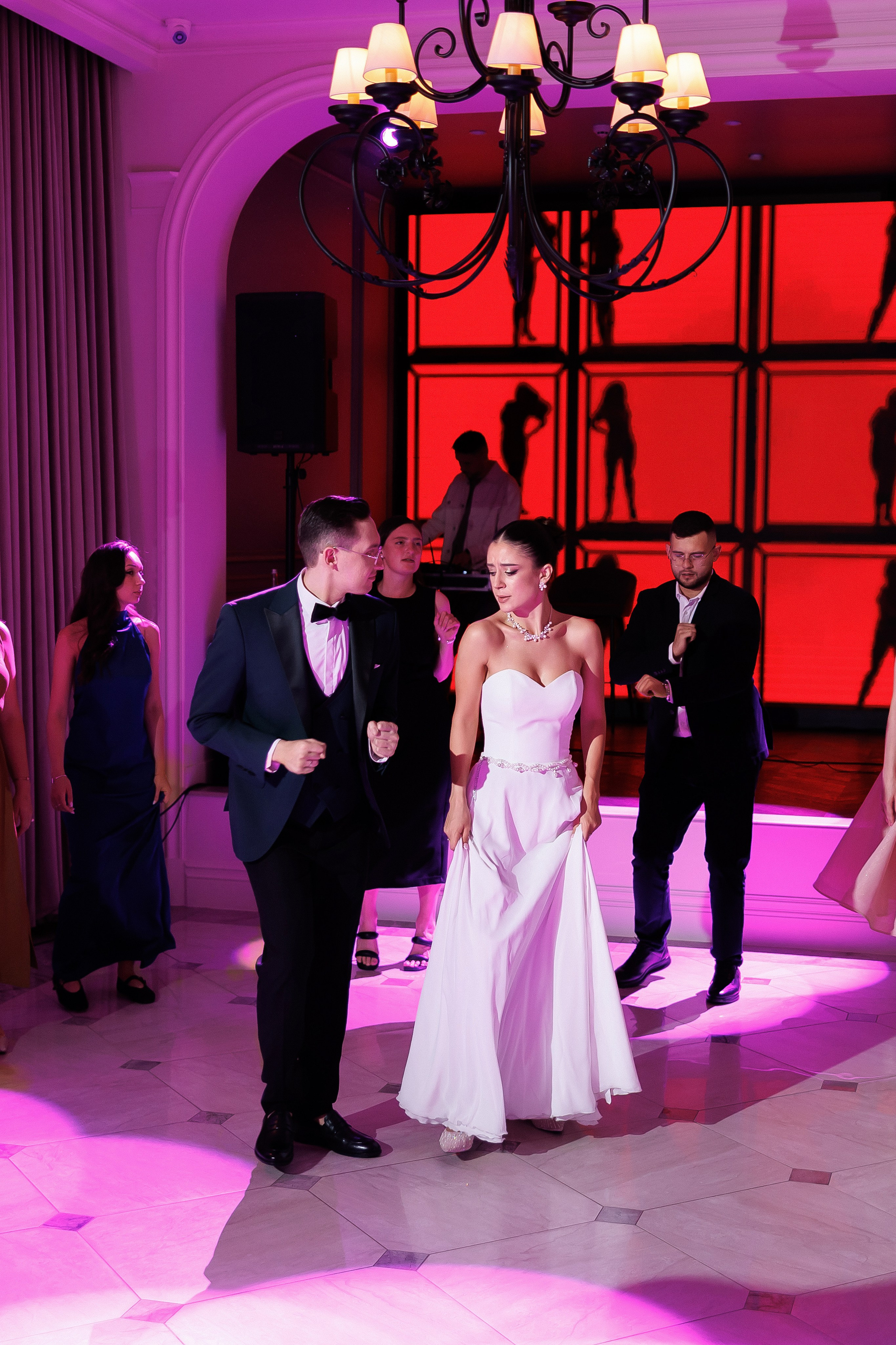 Serghei & Erica — Queen Residence. Servicii Foto și Video 067188353