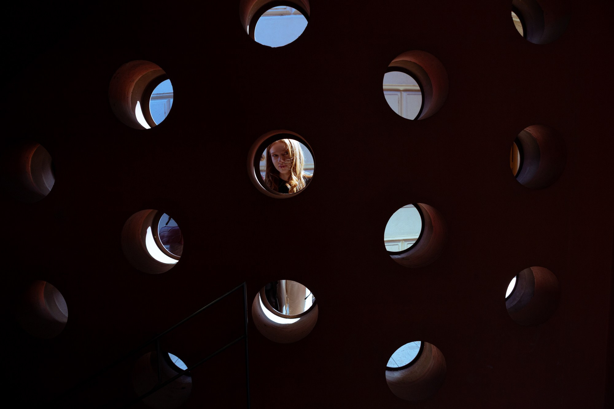 A young woman and circles| Budapest 2026 | CANON 6D