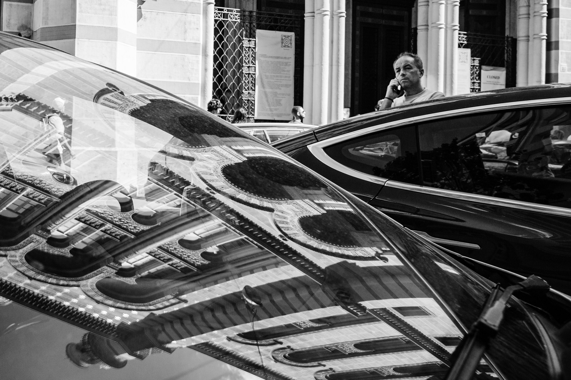 Man and cars| Budapest 2026 | CANON 6D