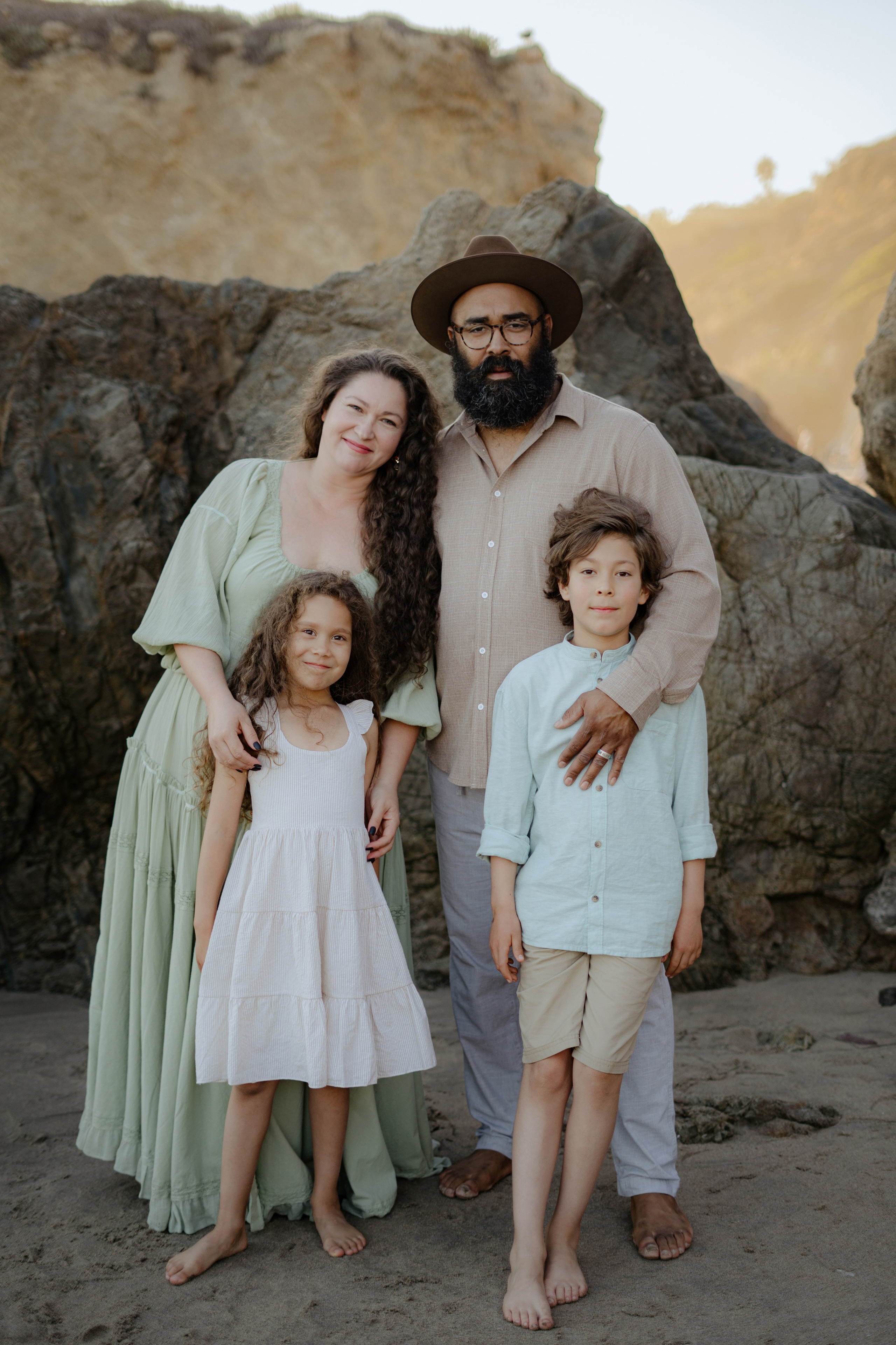 Family photoshoot. Orange County Wedding Photographer & Videographer | Candid & Timeless Wedding Photo + Video | Italiantsev