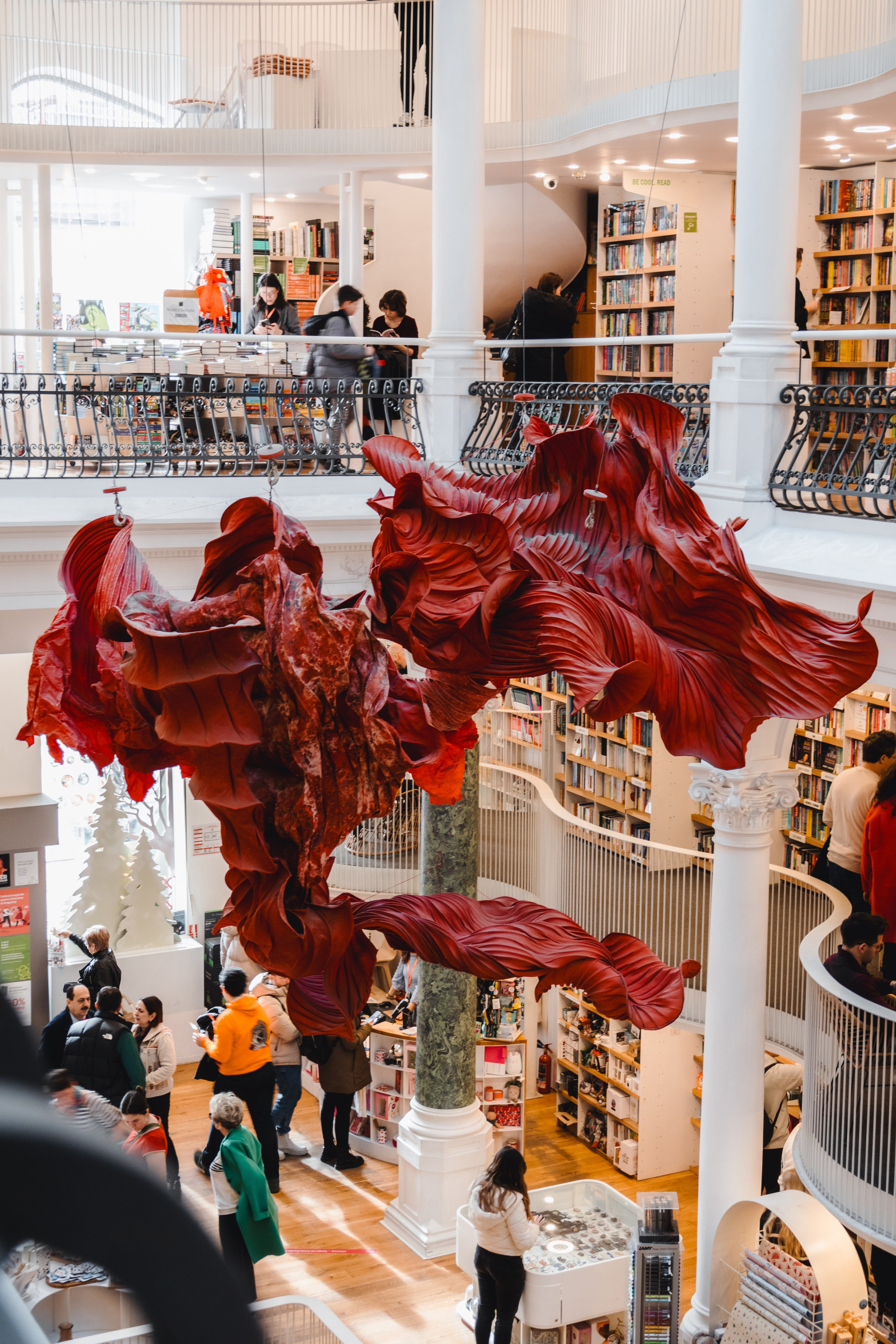 Bucharest. Дизайнер и Фотограф в Кишинёве Бусуйок Станислав