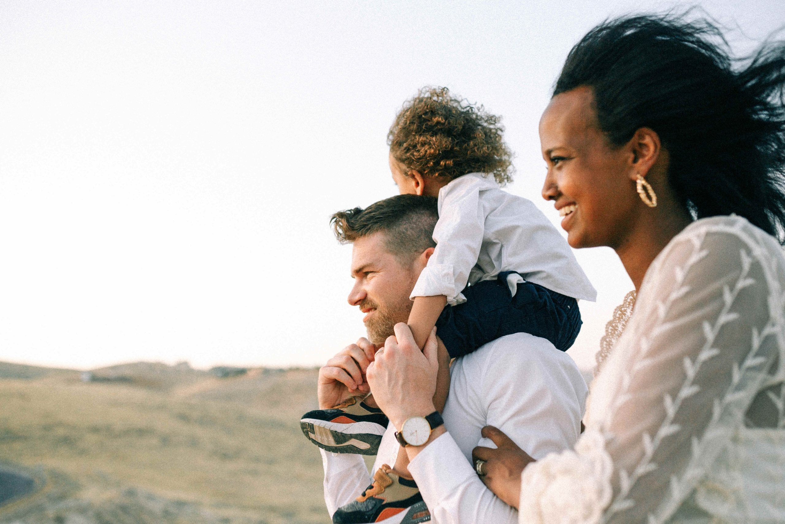 PHOTO SESSION IN THE DESERT NEAR MAALE ADUMIM. PHOTOGRAPHER IN ISRAEL