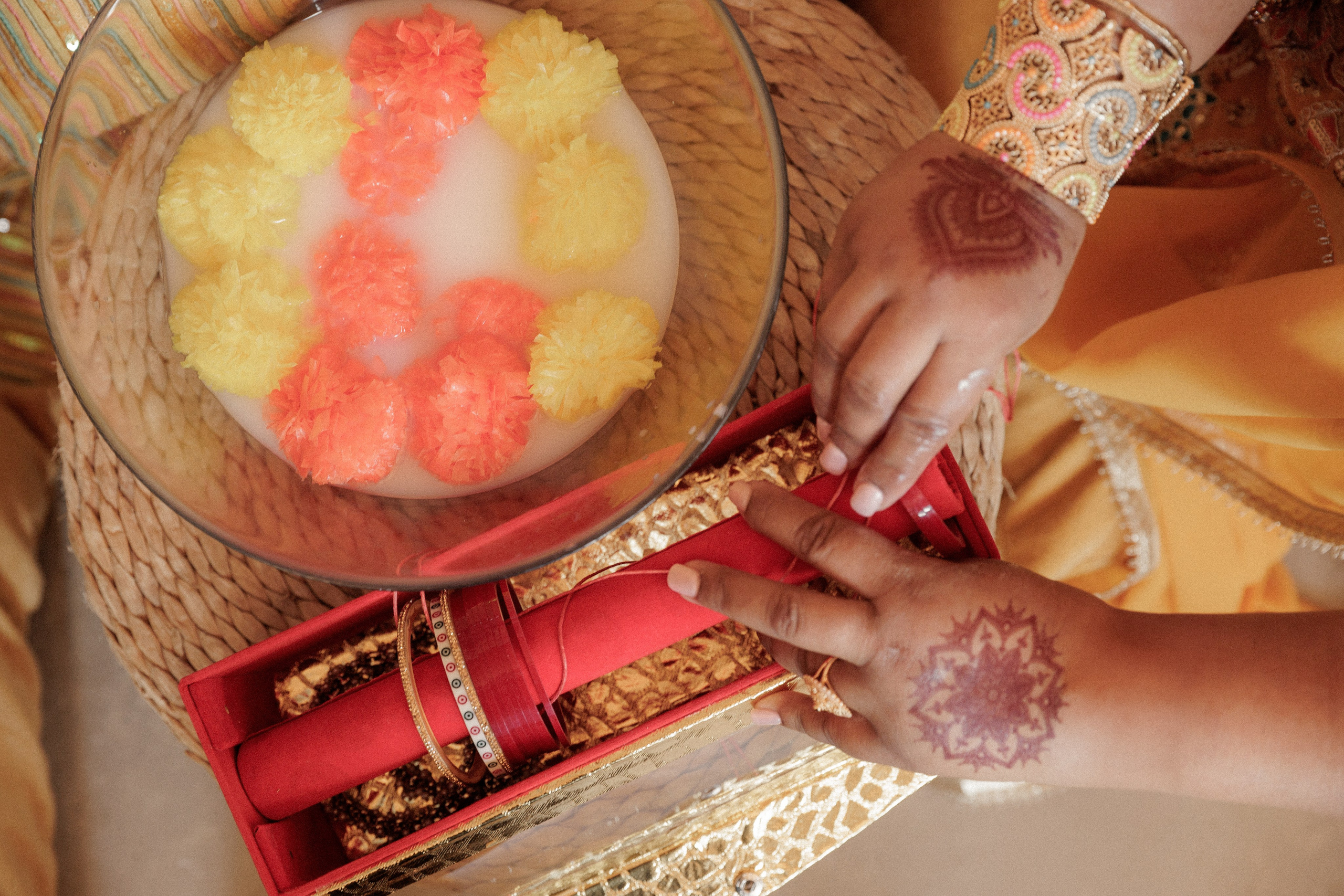 Patrik & Naomi. Monestir Sant Salvi. Paola wedding photographer / videographer in Barcelona