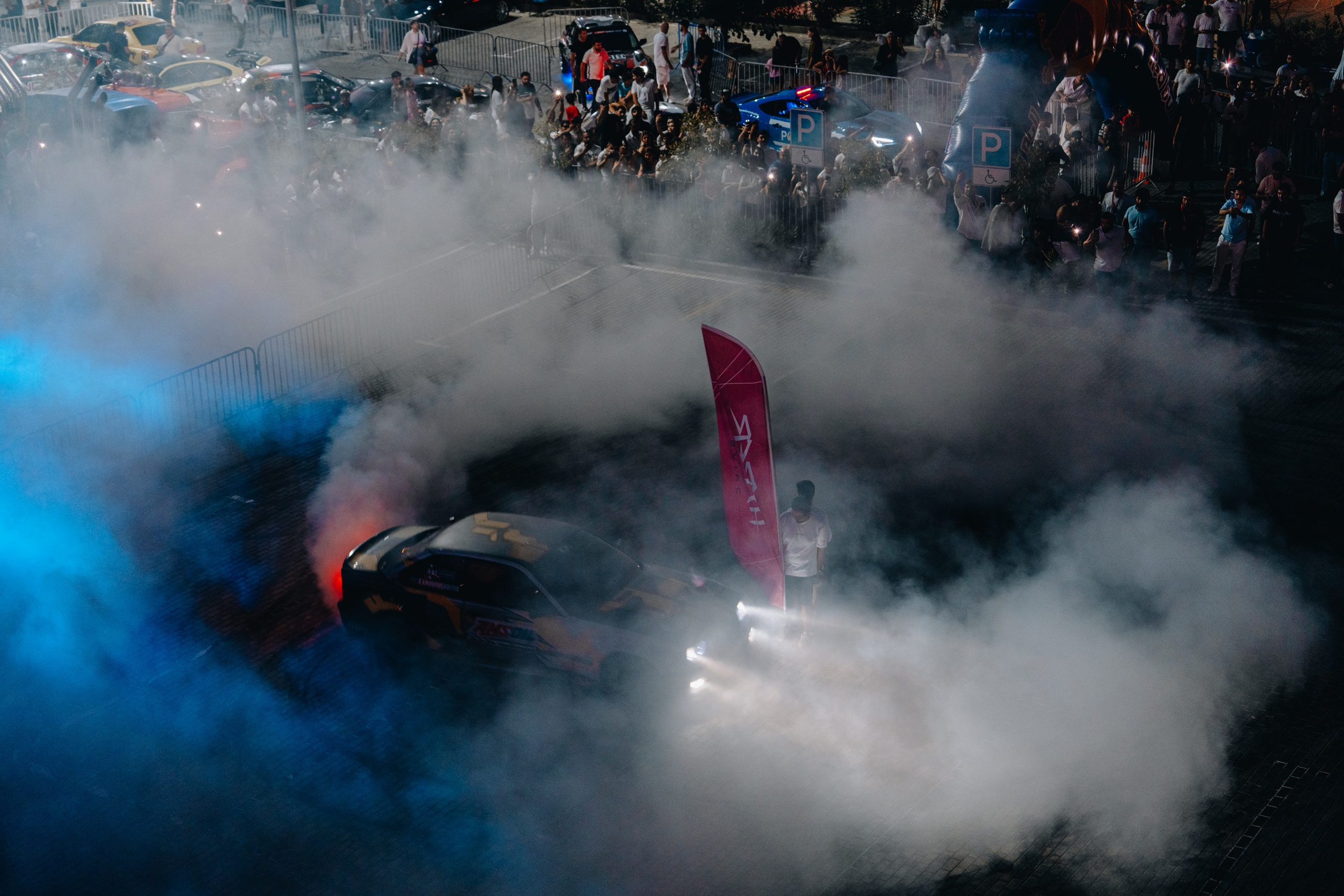 HYPER DRIVE. WORLDWIDE COMMERCIAL AUTOMOTIVE PHOTOGRAPHER