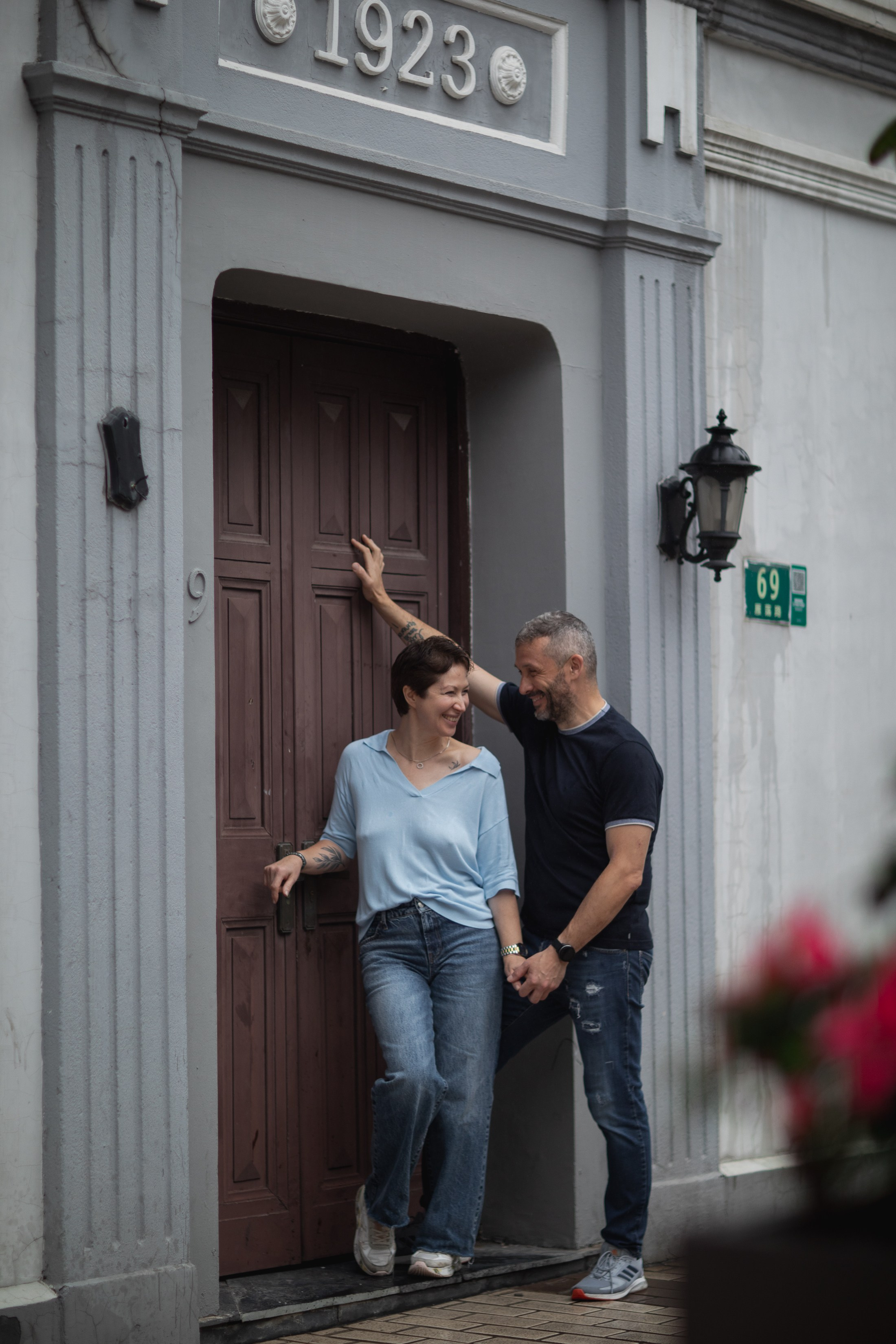 Под дождем во Французском квартале Шанхая. Фотограф в Шанхае — Лола Пидлуская