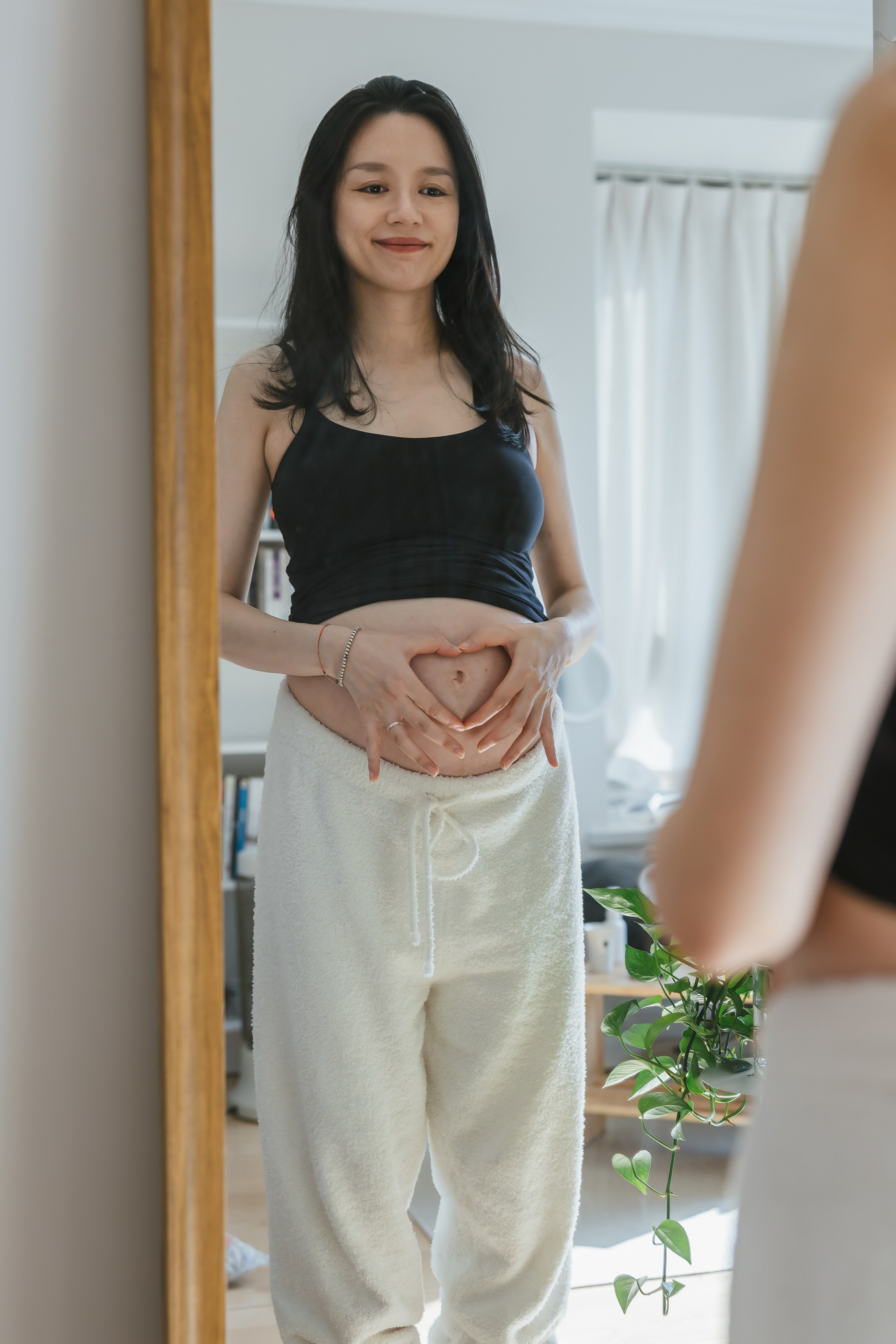 Candid photos of couple’s daily life. Shanghai Family Photographer Dora