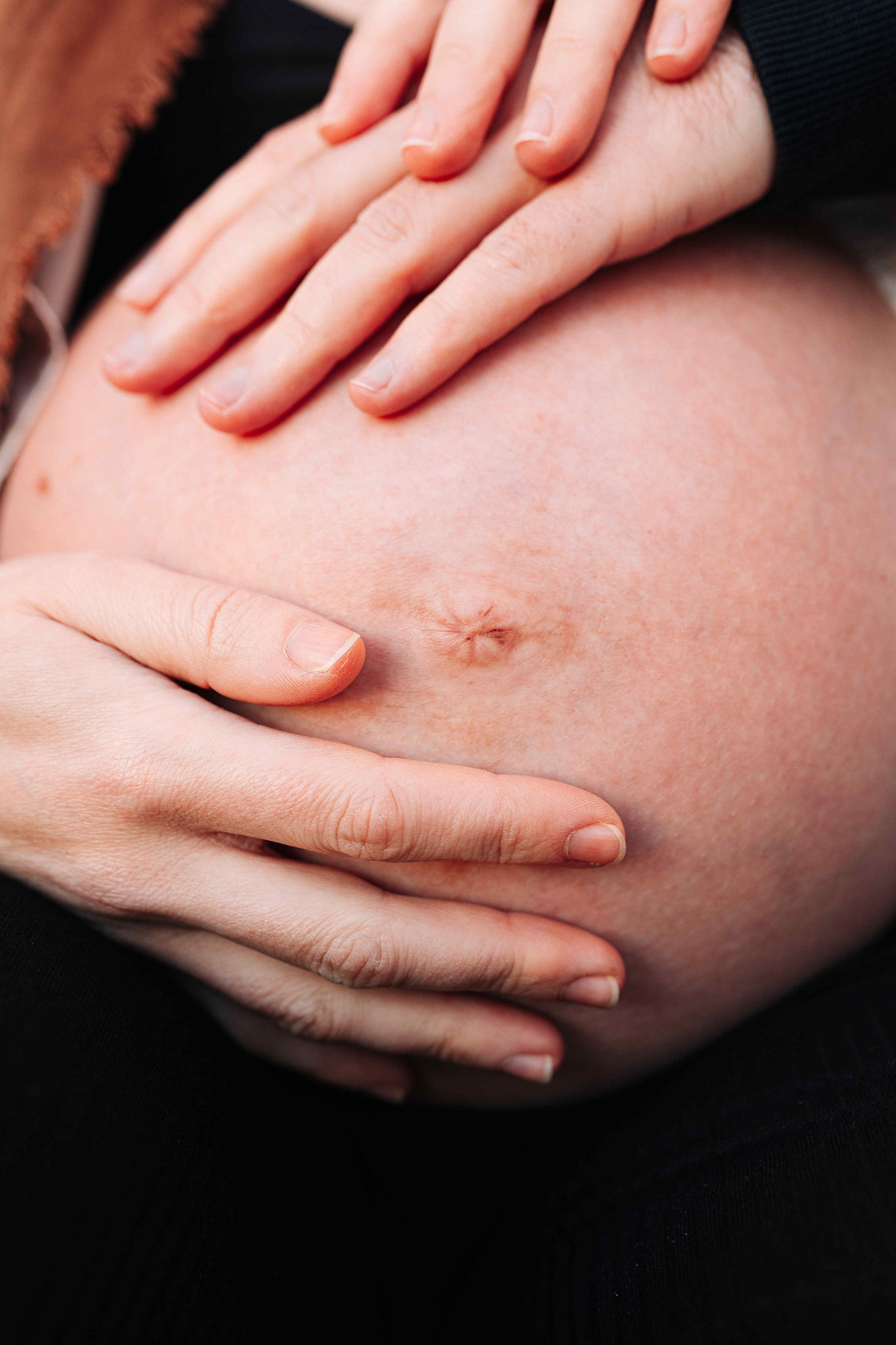 WINTER, PREGNANCY PHOTOSESSION (TEL AVIV). PHOTOGRAPHER IN ISRAEL