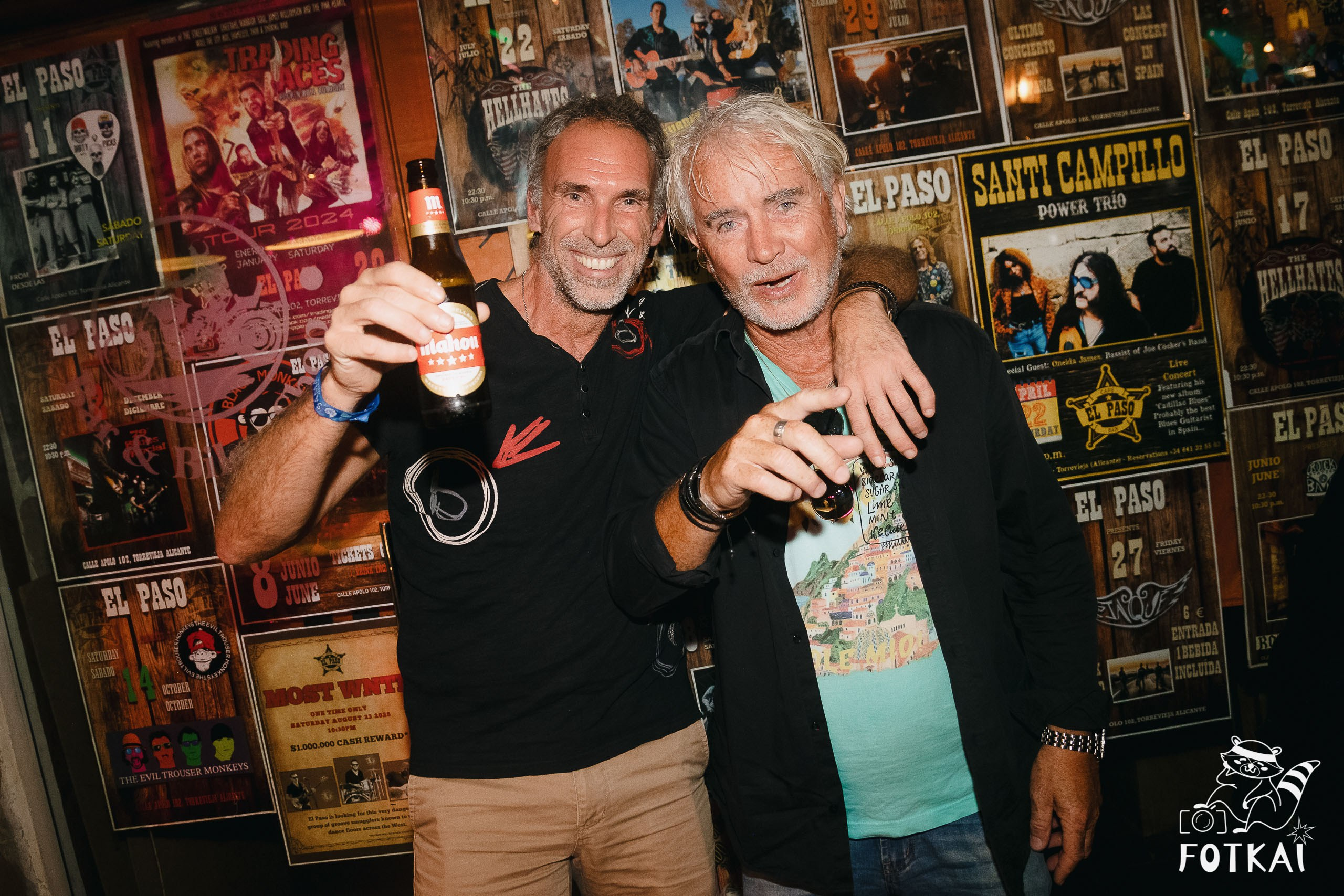 Фоторепортаж JAM Night в El Paso Bar, Torrevieja — живая музыка и атмосфера Коста-Бланки | FOTKAI