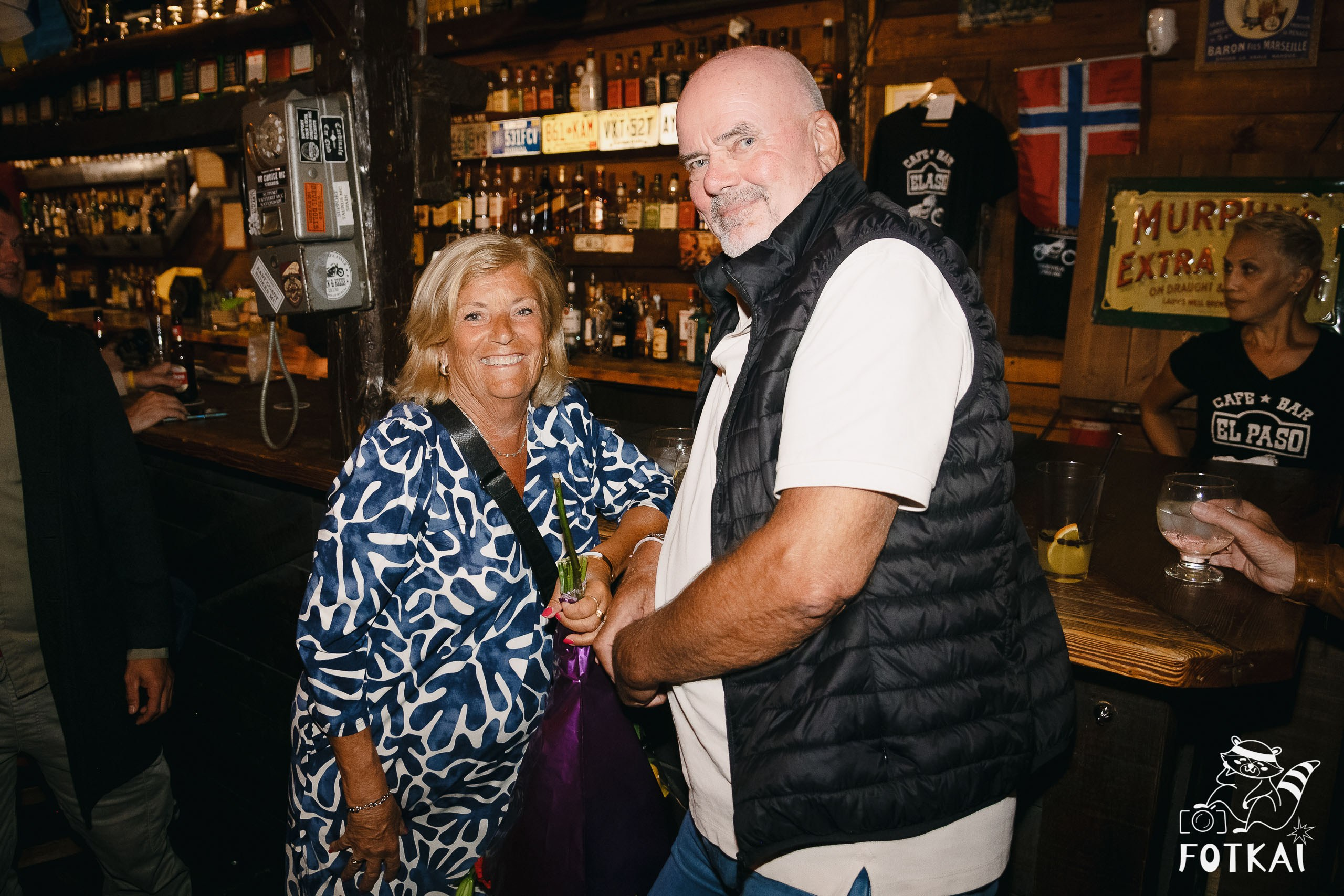 Фоторепортаж JAM Night в El Paso Bar, Torrevieja — живая музыка и атмосфера Коста-Бланки | FOTKAI