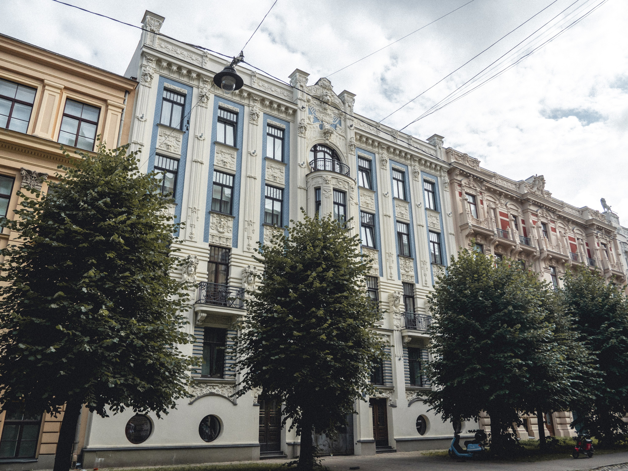 Voyage à Riga. Photographe sur Cote d’Azur. Portraits de familles, couples, enfants, événements