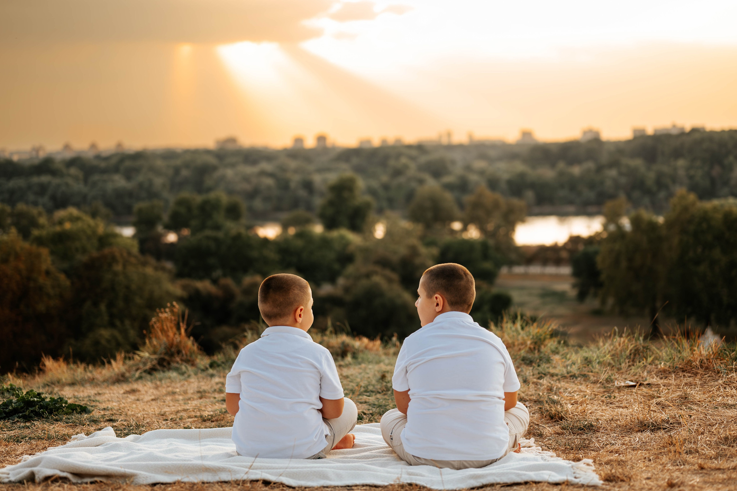 Bojana, Nikola, Stefan i Uroš - porodično fotografisanje. Dečiji i porodični fotograf