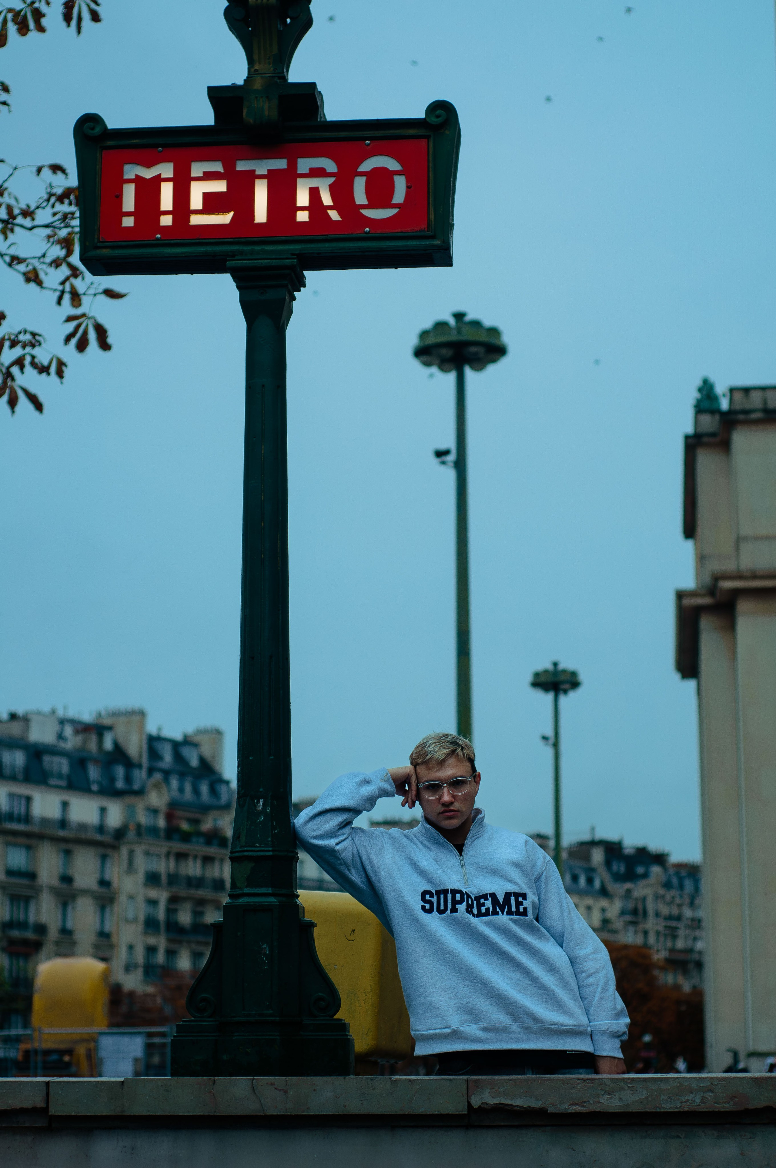 Мужская фотосессия в урбанистичном Париже. Фотограф в Париже Полина Осипова