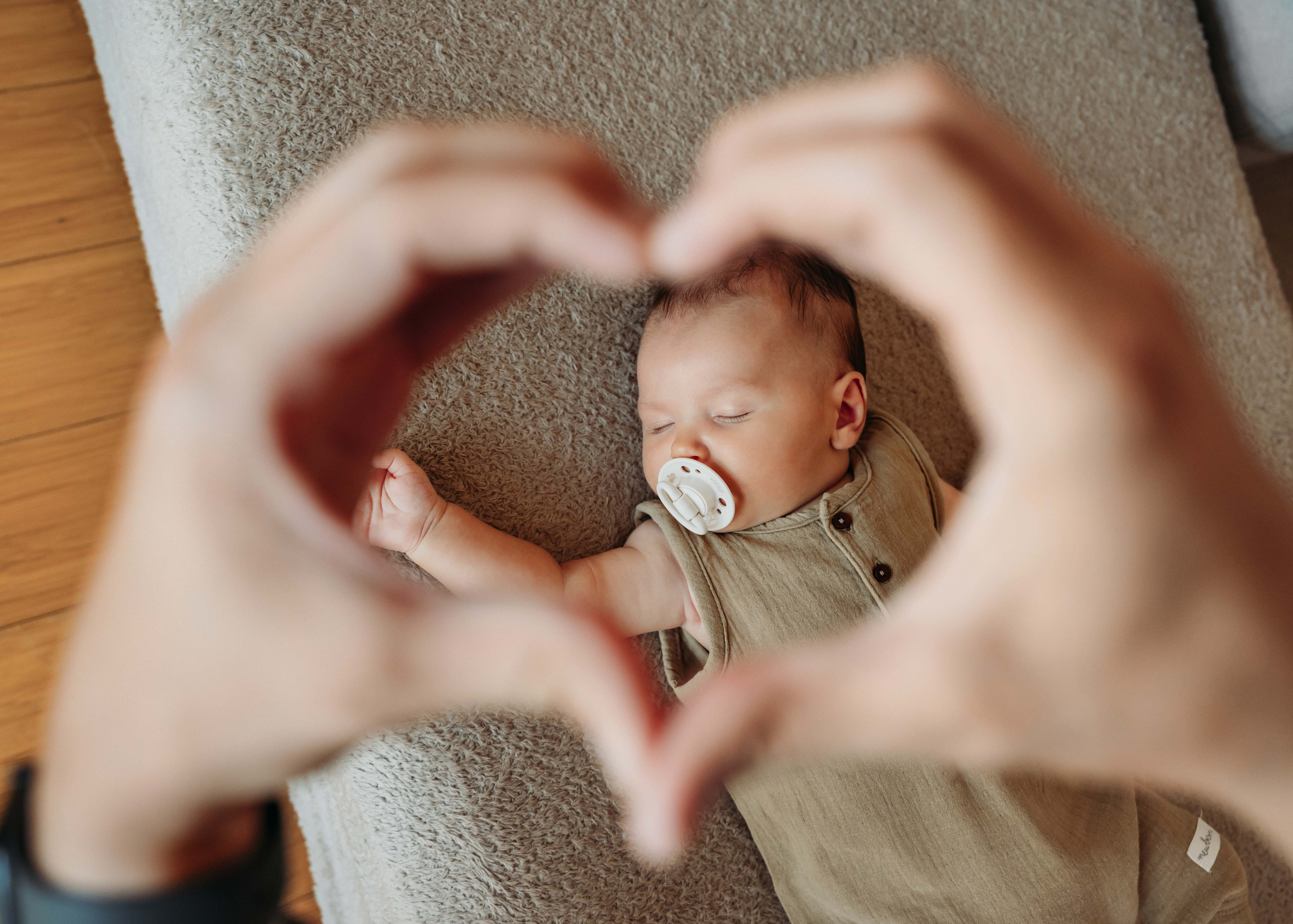 FOTOGRAFISANJE BEBA. DEČIJI FOTOGRAF BEOGRAD|NOVOGODISNJE FOTOGRAFISANJE|CAKE SMASH