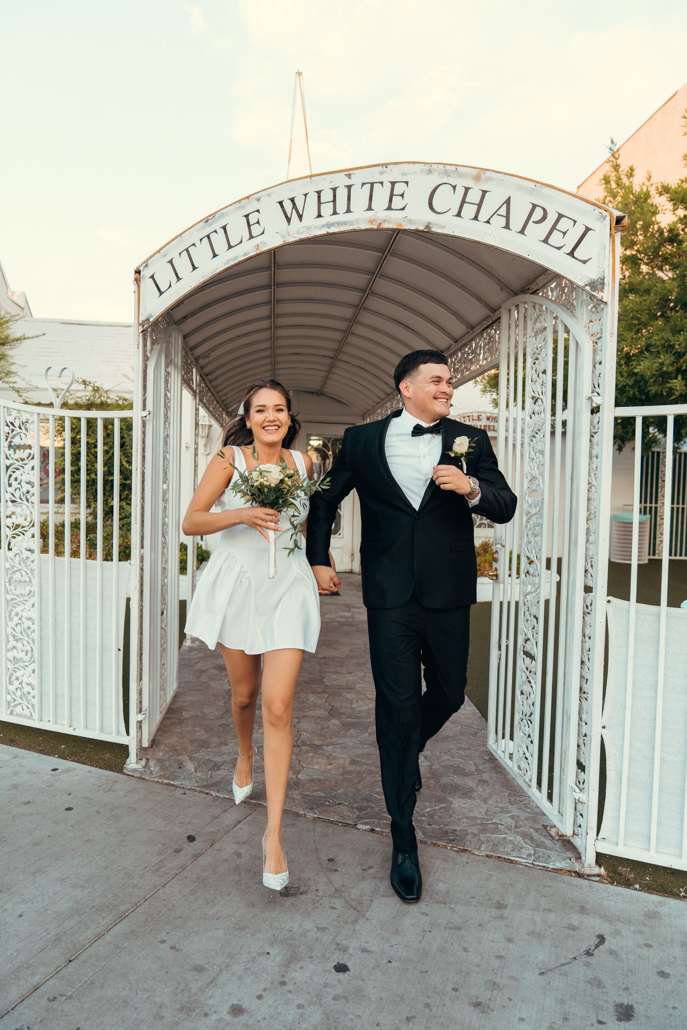 Valeria&Jonhattan. Wedding & elopement photographer Viktoriya Kravtsov. Las Vegas