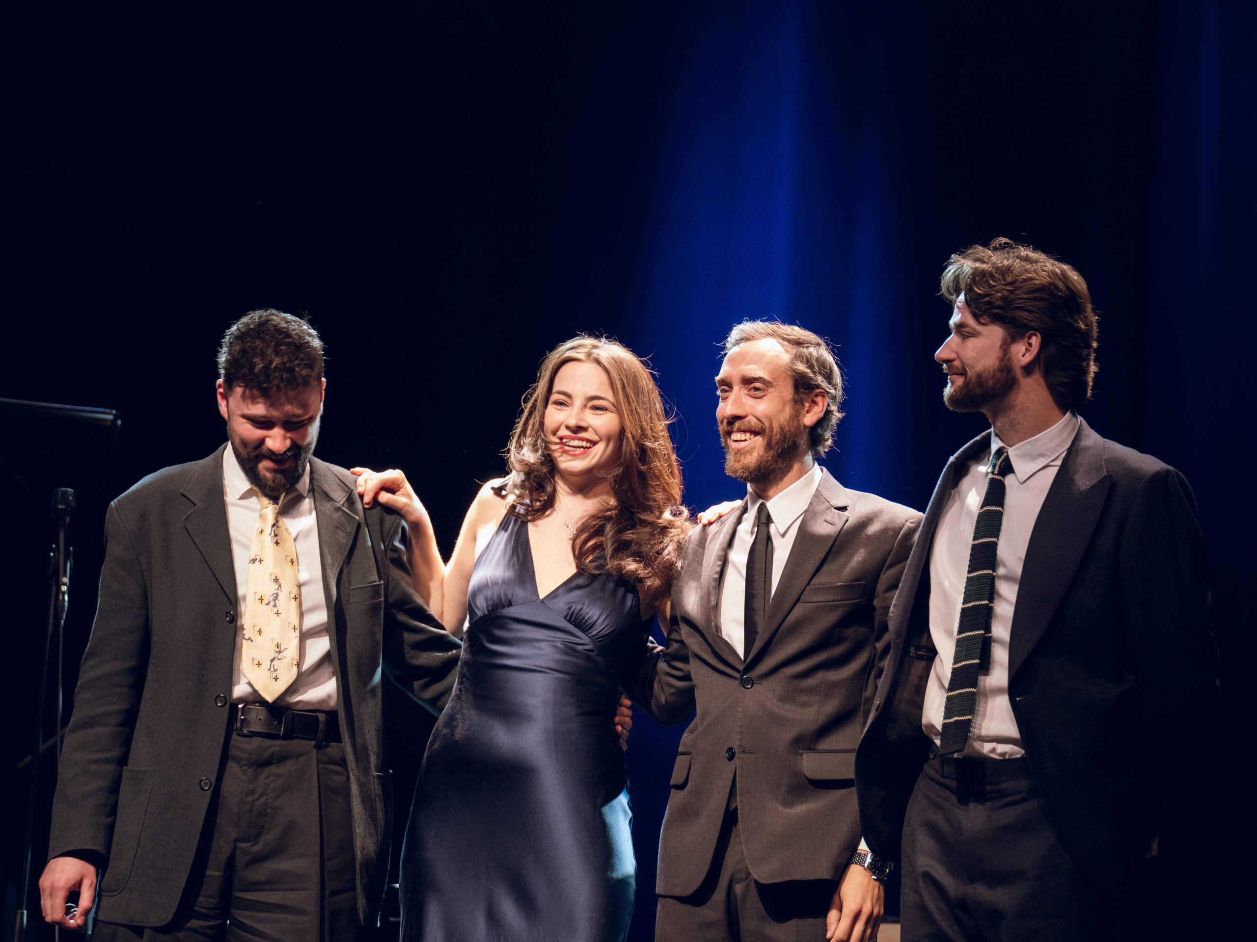 Stella Cole à Genève | Reportage photo par Eugenia Andres. Photographe à Genève - Eugenia Andres