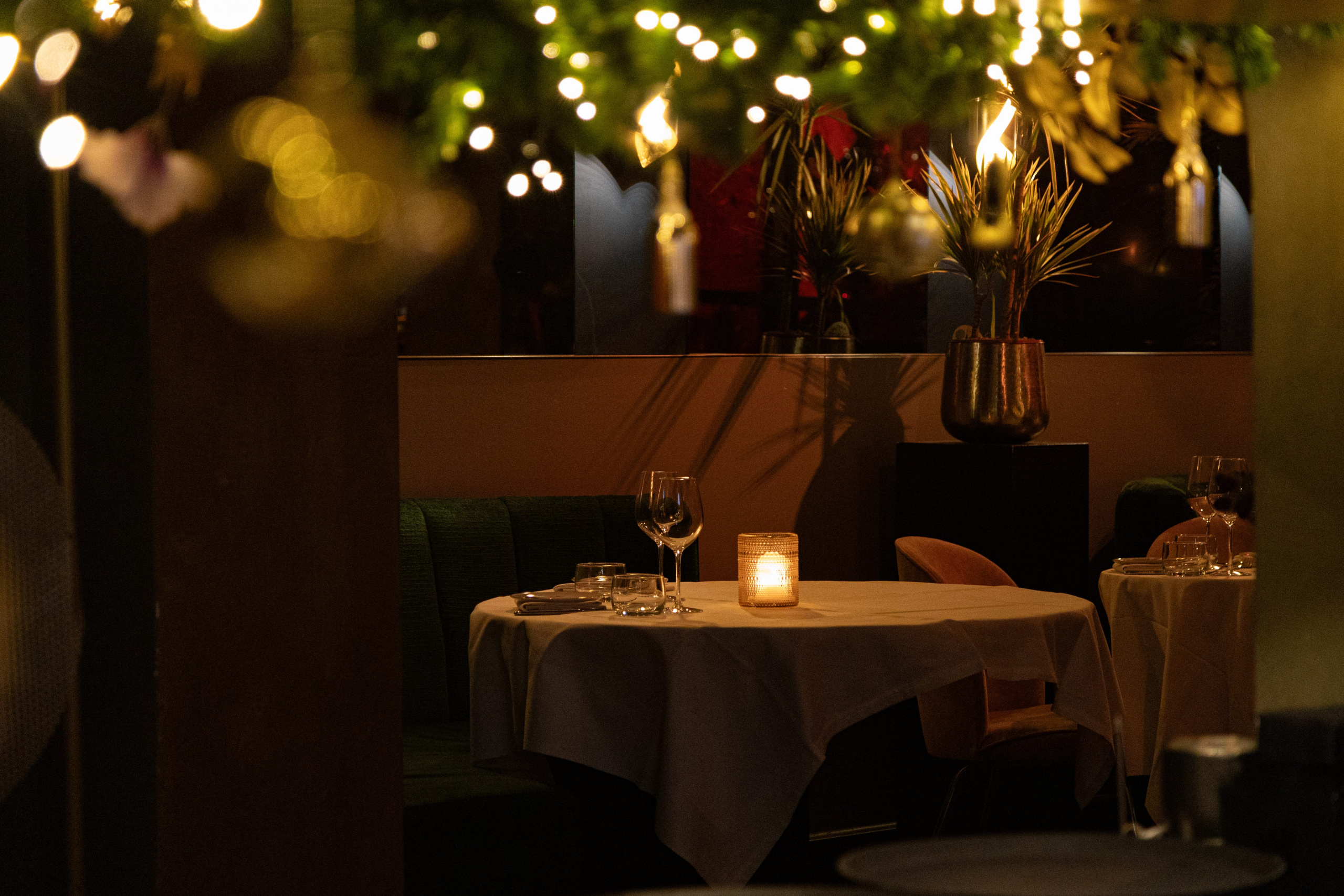 SATCHMO RESTAURANT AMSTERDAM. Lero Photographer and a set designer|individual custom portrait and advertising photography in Zutphen