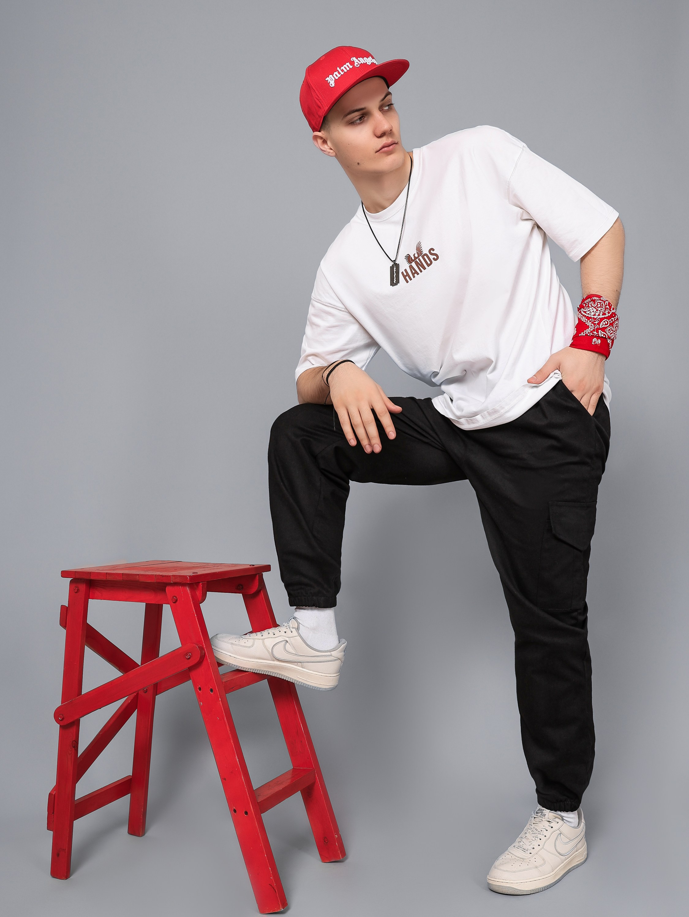 Fashion / Commercial ретушь. Аяна Крапивкина — профессиональная ретушь и AI-визуал