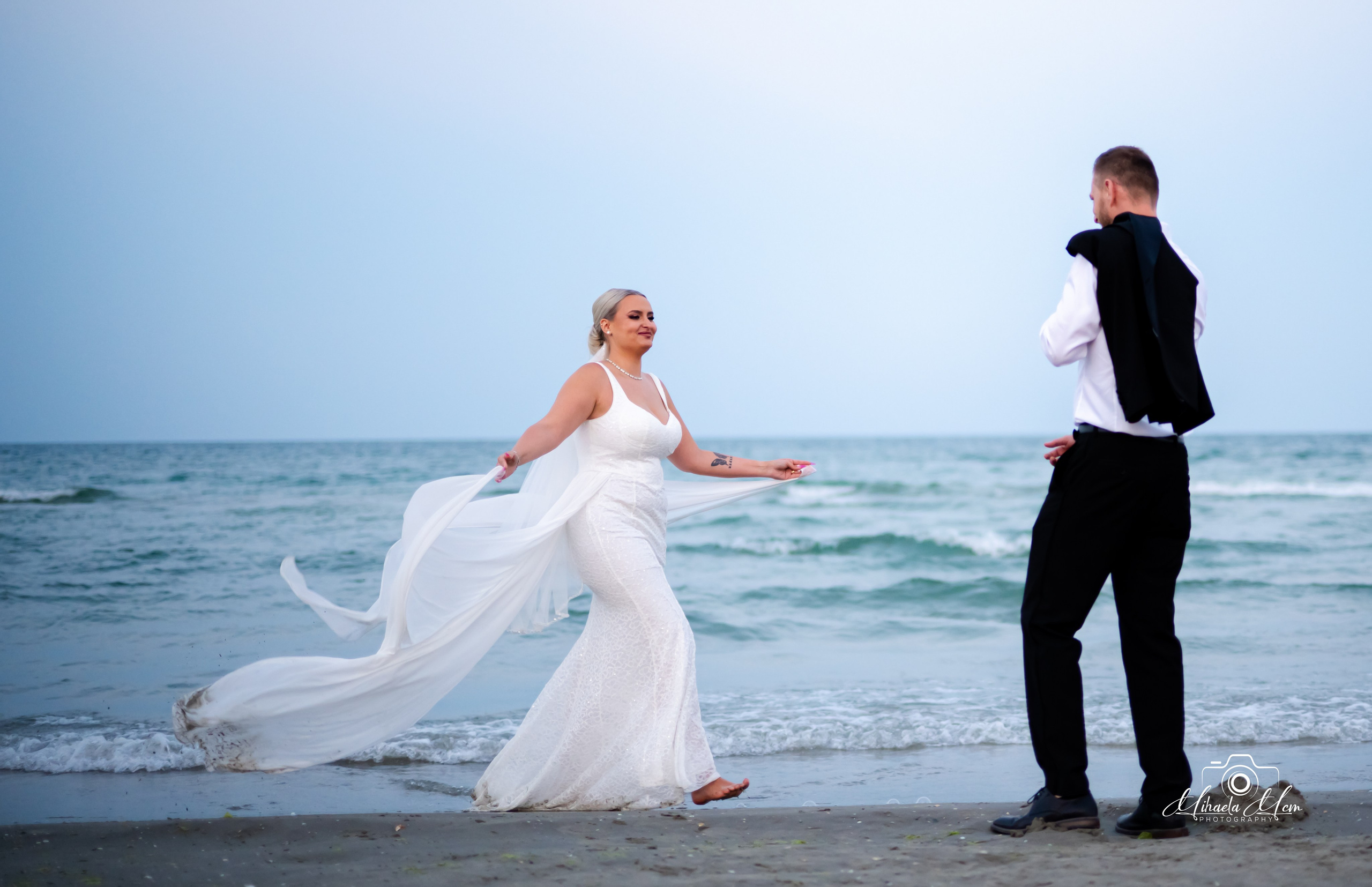 Trash the dress Andreea&Dany. Fotograf Nuntă Constanța și București – MCM Happy Studio