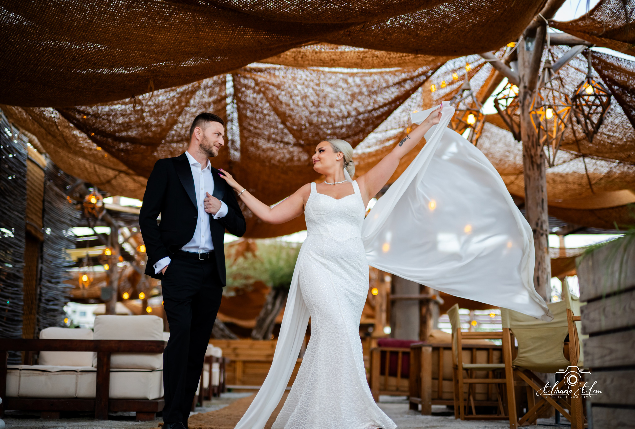 Trash the dress Andreea&Dany. Fotograf Nuntă Constanța și București – MCM Happy Studio