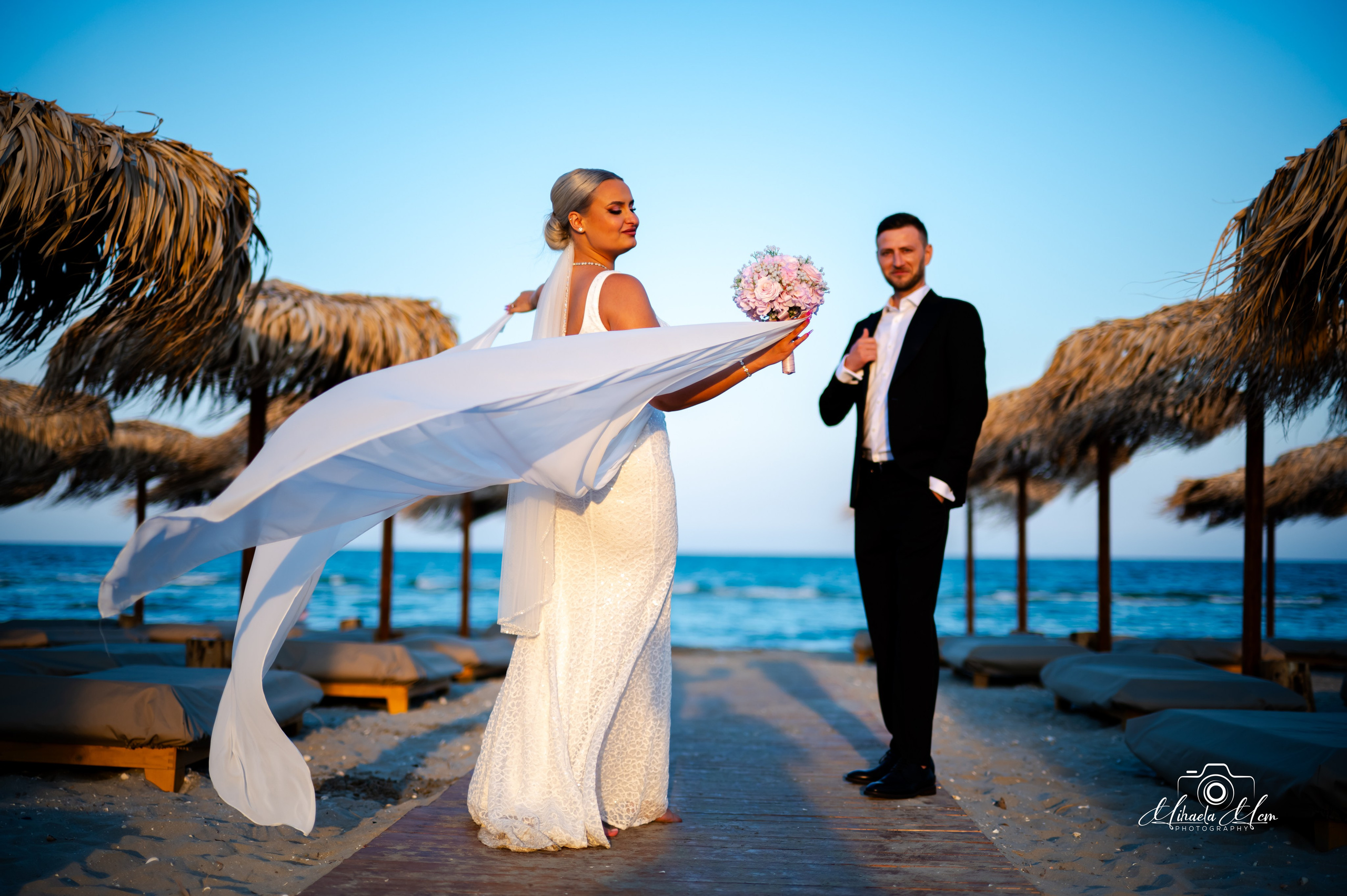 Trash the dress Andreea&Dany. Fotograf Nuntă Constanța și București – MCM Happy Studio