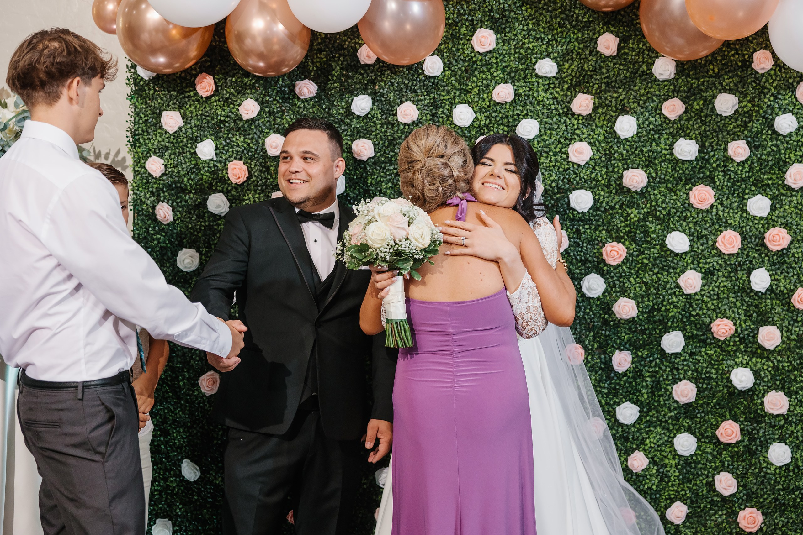 31.08.2024 Wedding. Wedding family event photographer in Chicago Nick Yushevich