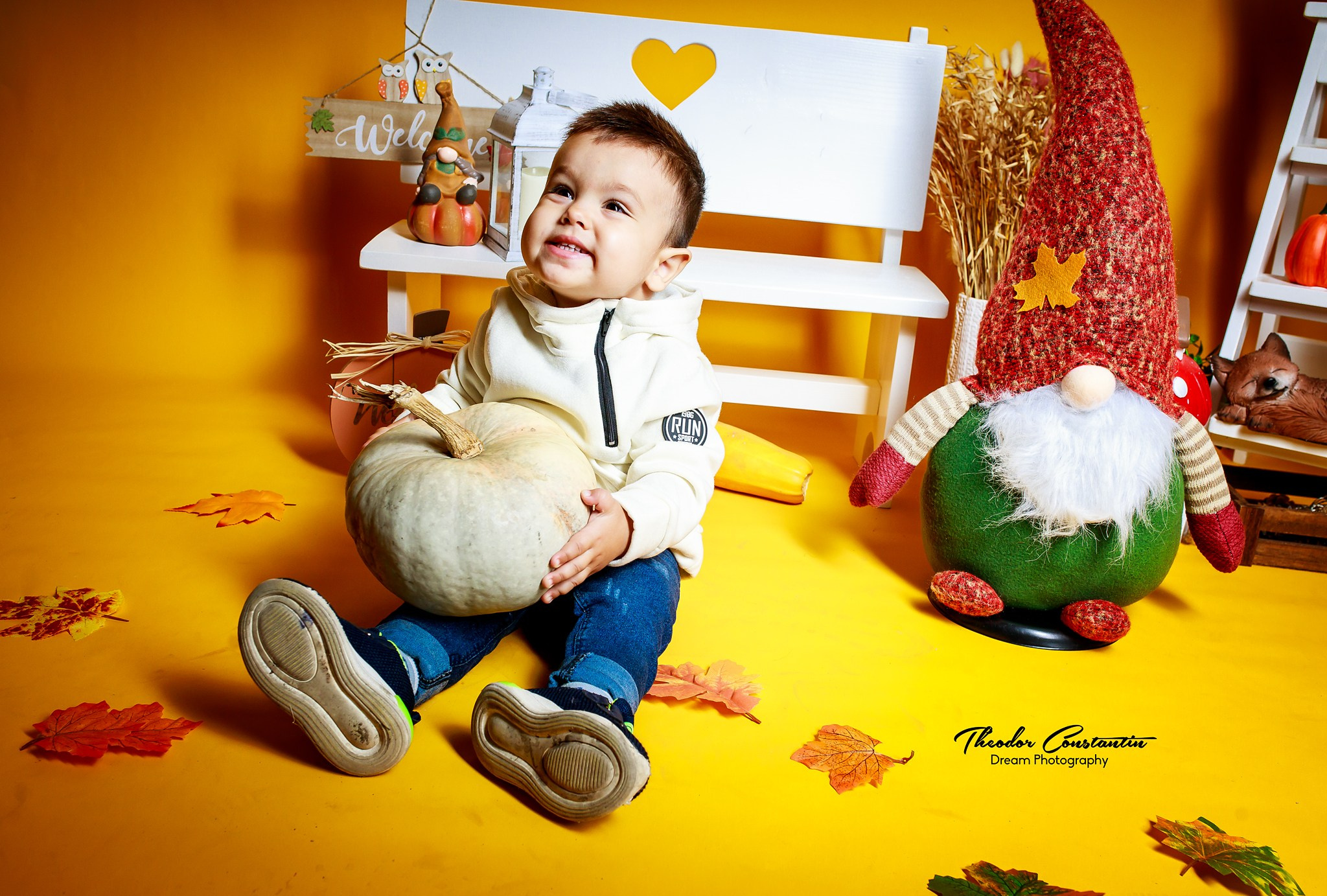 Studio. Dream Studio Galați – ședințe foto profesionale pentru familie, portrete și evenimente