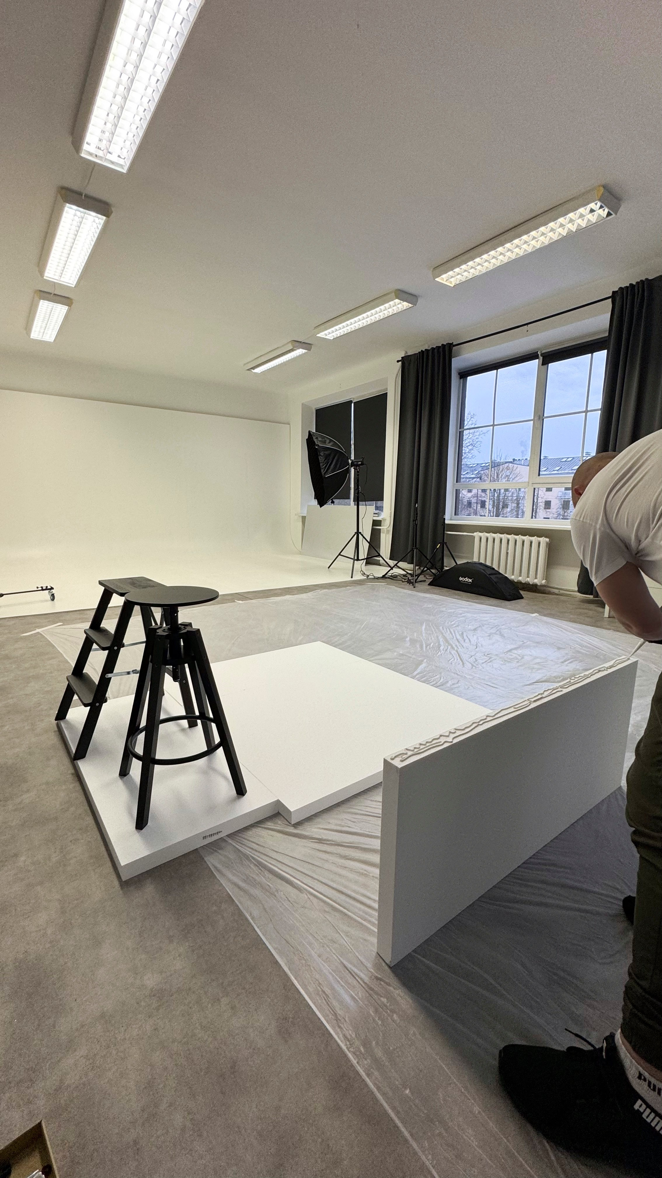 Sava studija jeb vieta, kur izpausties - iPhone Video School. Video shooting and creating with phone, iPhone Video School