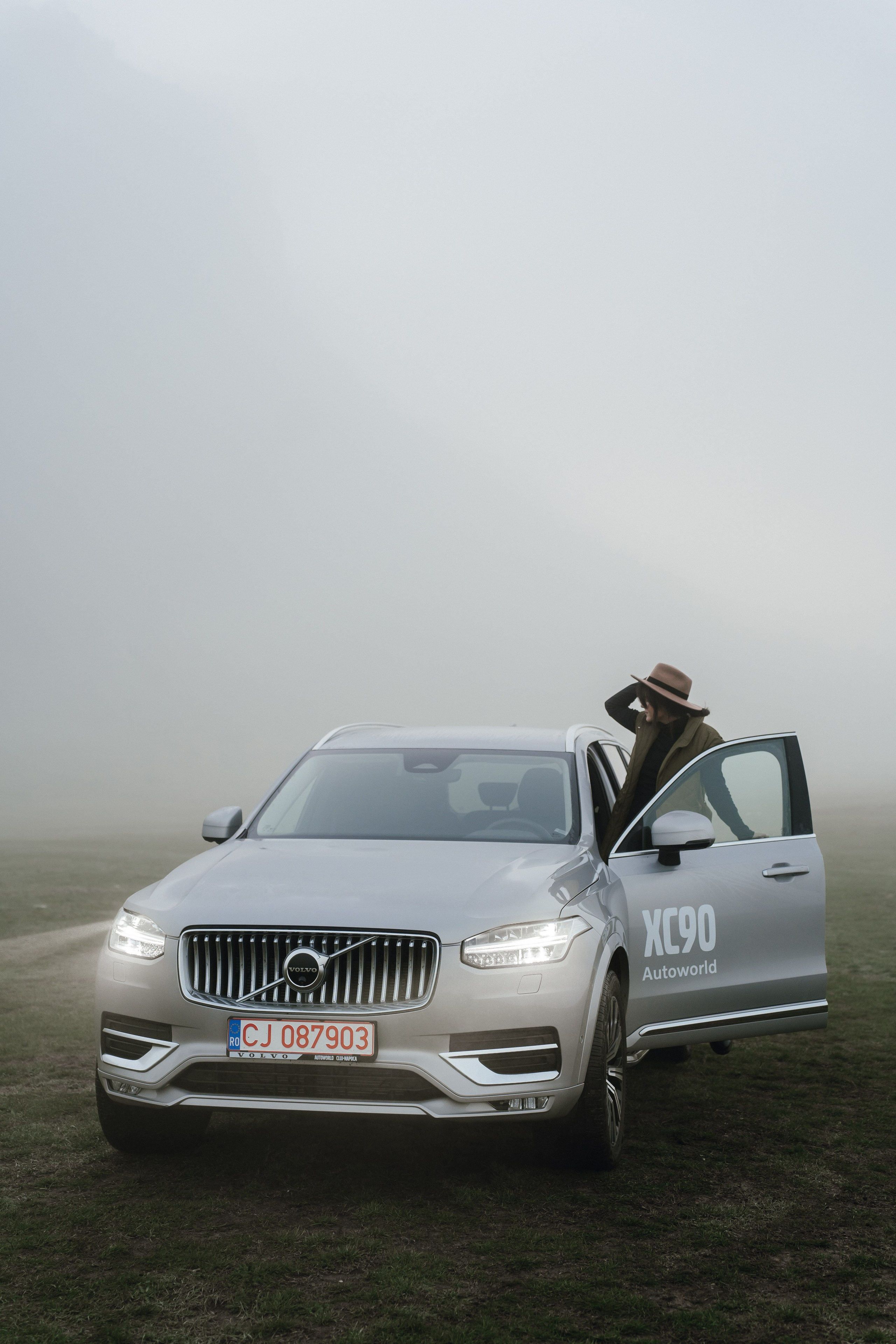 Volvo Cars Romania. Patricia Morenci — Mountain Adventures for the Wild at Heart