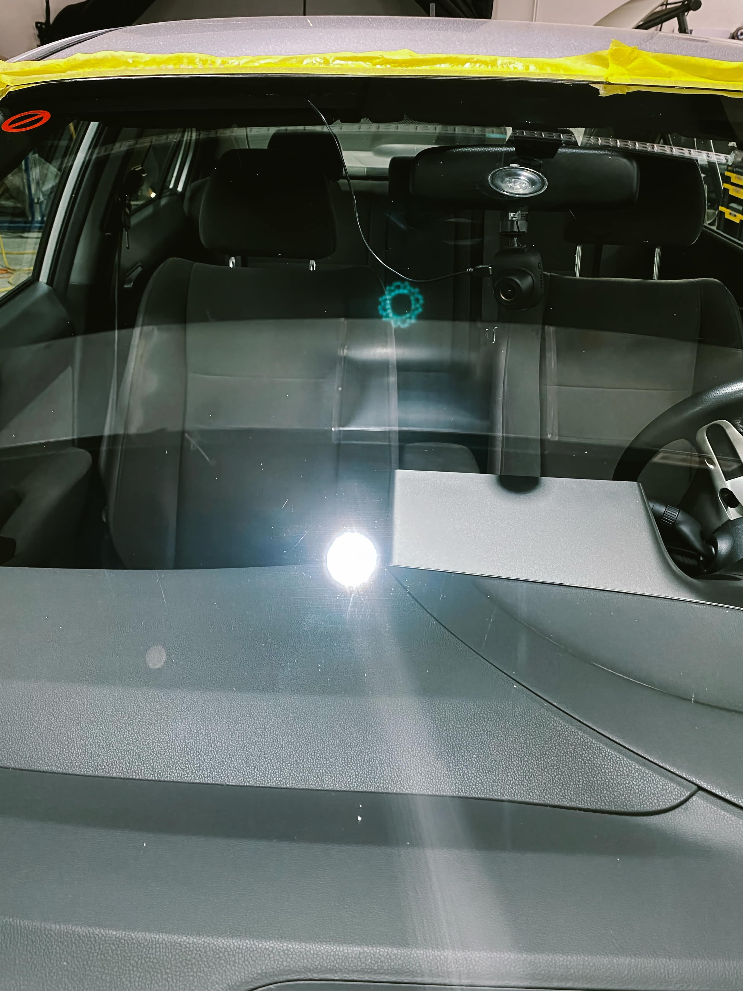 Полировка стекла и царапин Кишинёв. Мастер Детейлинга / Автосервис / Ремонт Кузова PDR / Кишинёв