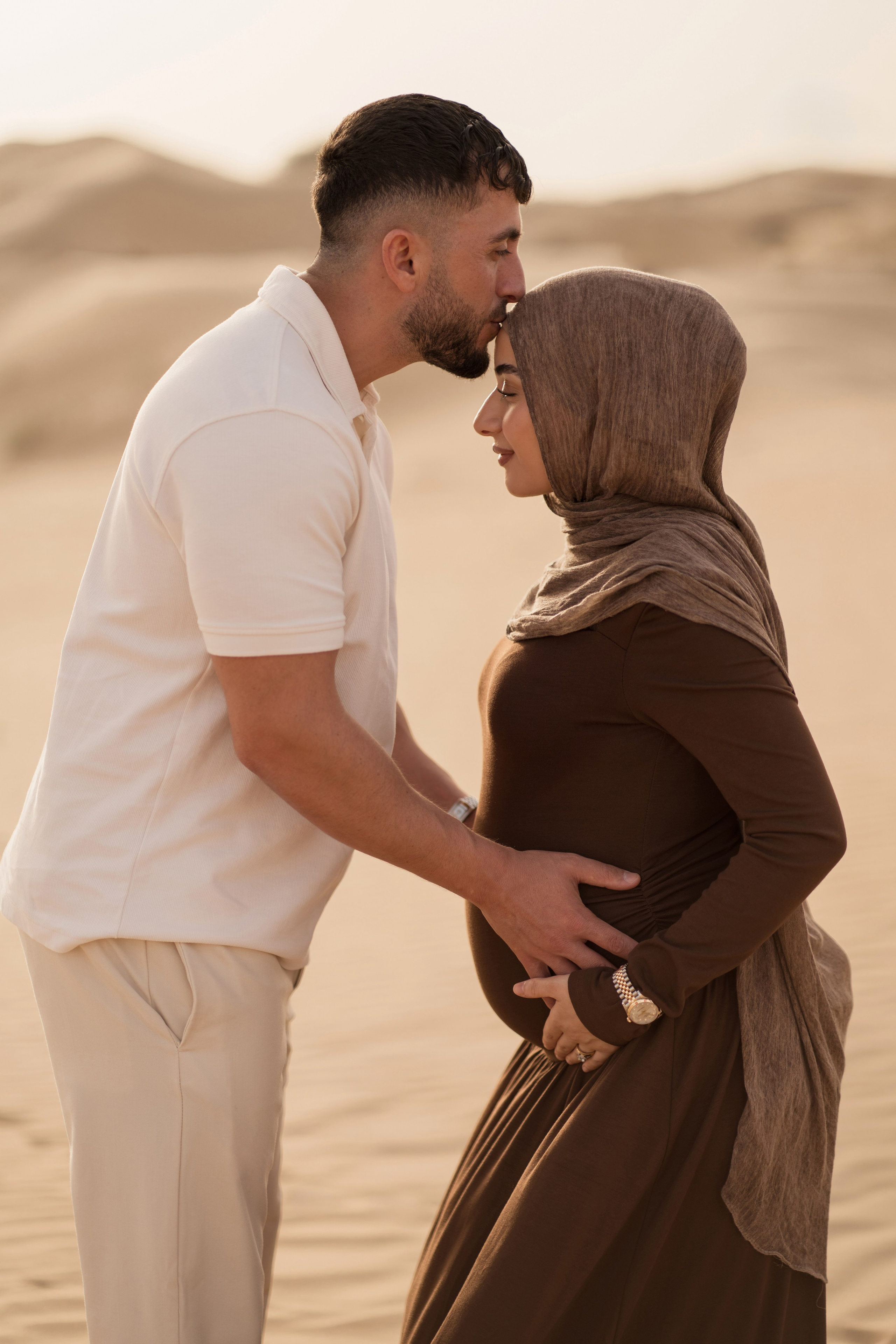 Whispers of love. Angela Iakovleva — Family Photographer in Dubai