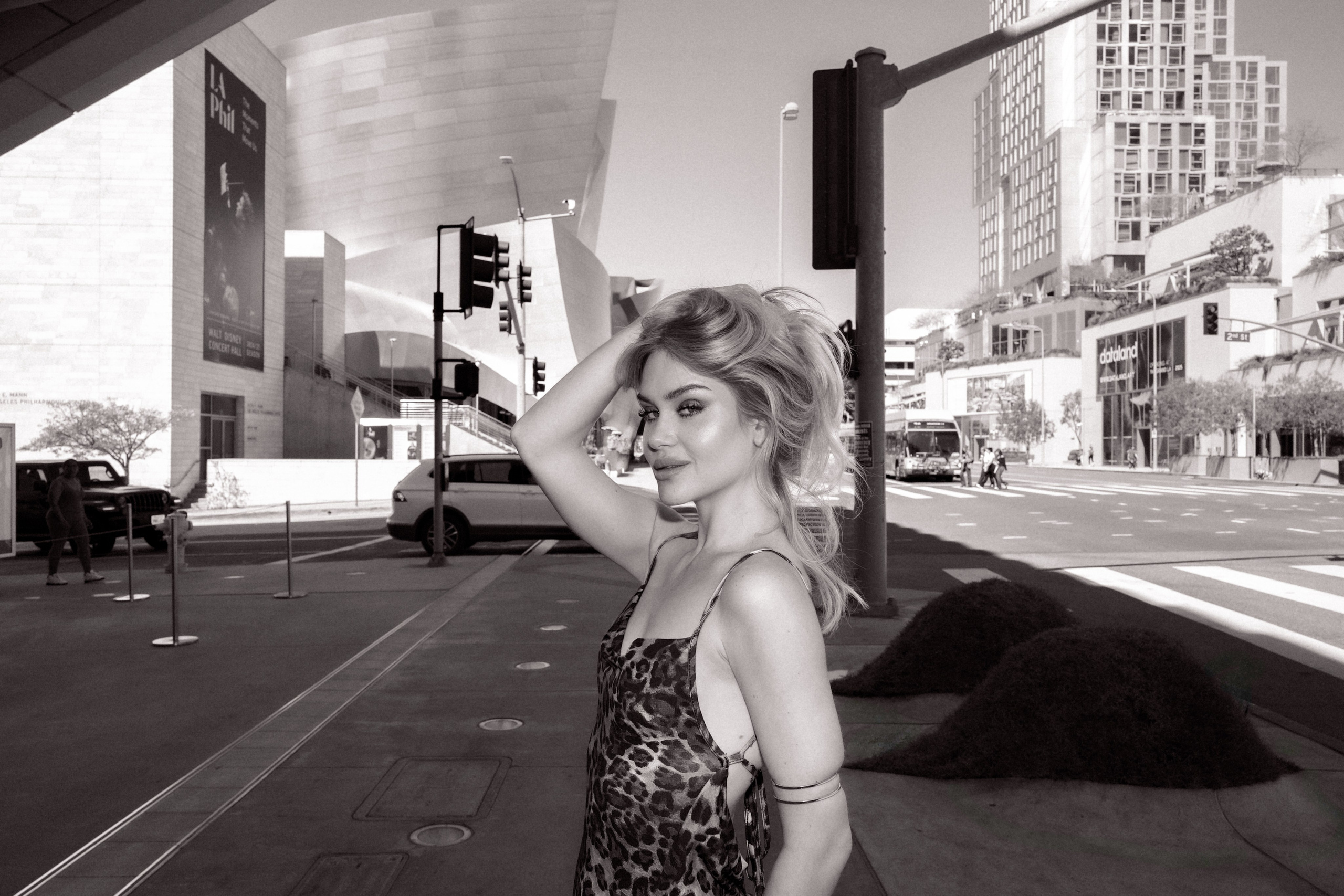 VICTORIA. 0514 Editorial Photographer & Art Director in Los Angeles