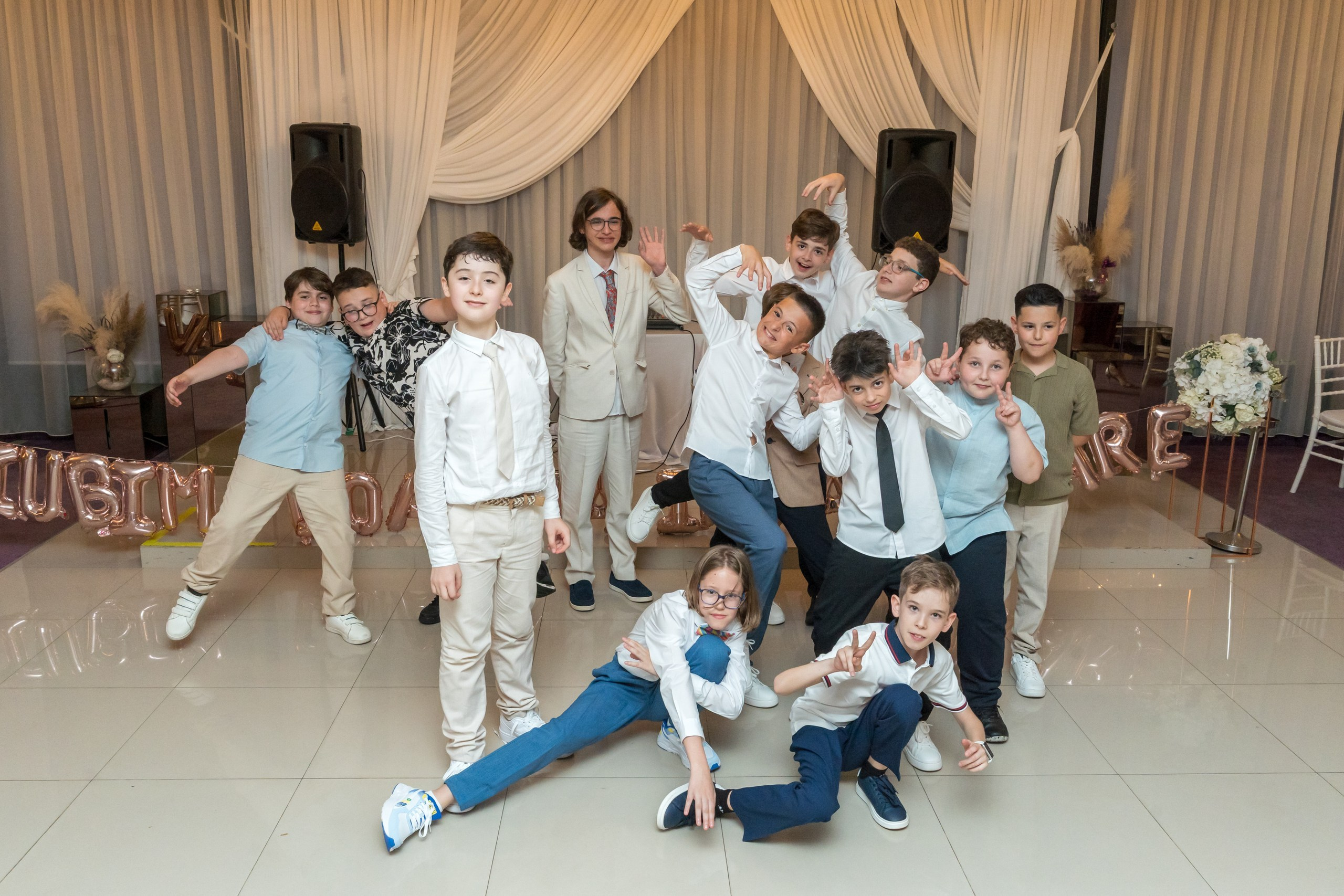 Banchet clasa a IV-a B. Adelinne — fotograf profesionist în Constanța pentru familii, bebeluși și evenimente