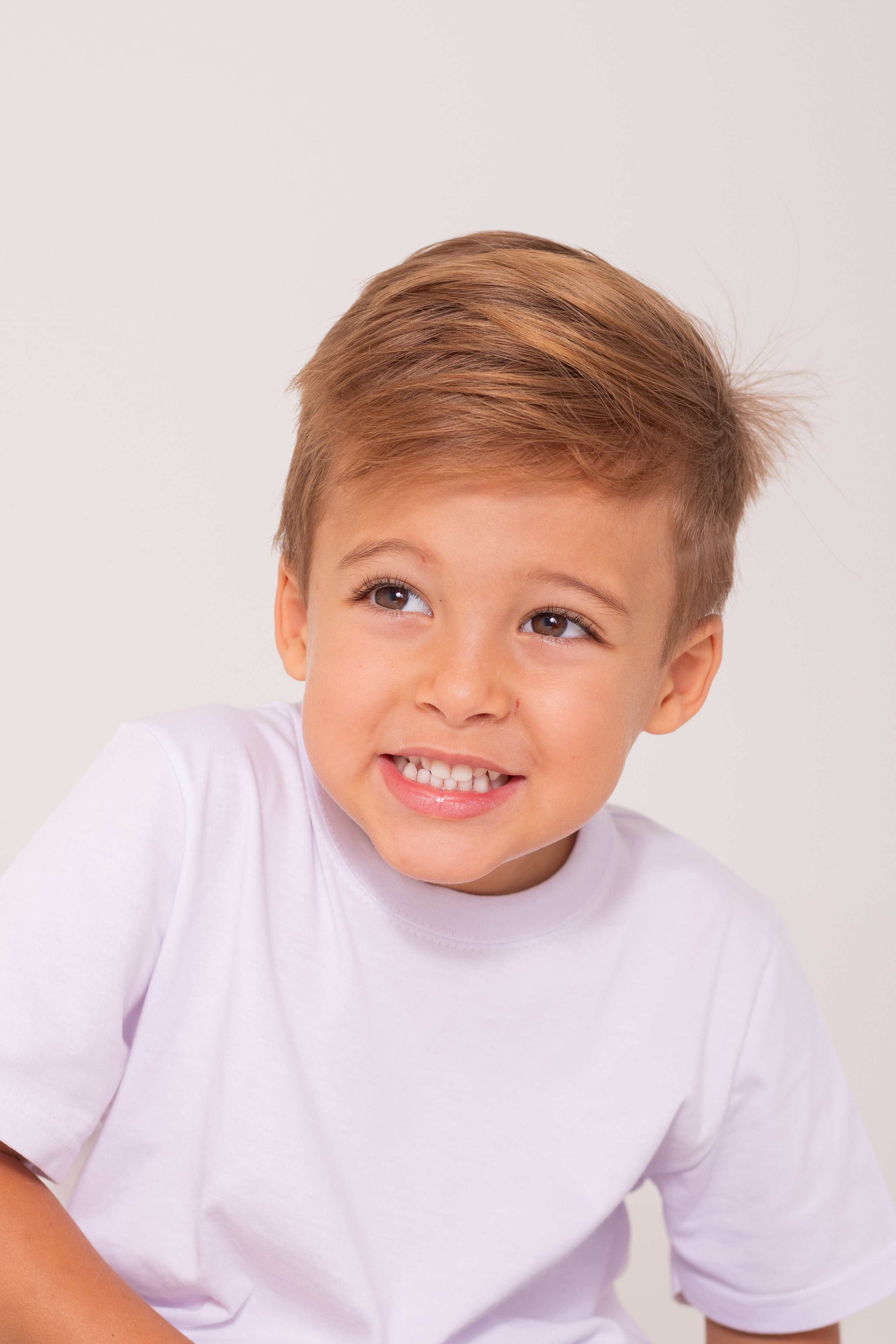 Estúdio Fotográfico em Holambra | Ensaios Gestante, Família e Retratos Profissionais. Joyce Maria Fotografia | Fotógrafa em Holambra