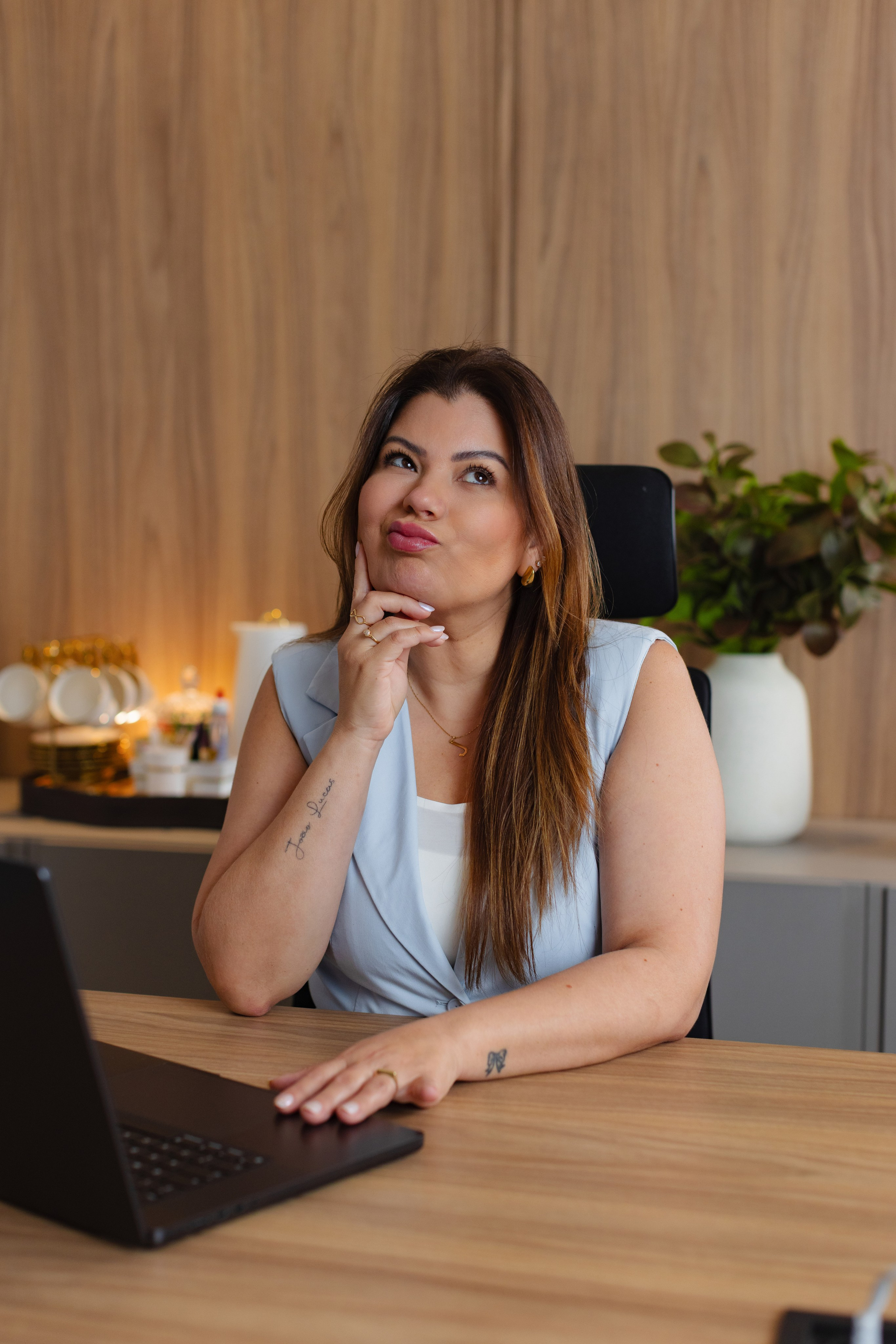 JUSSARA MADEIRA. ESTUDIO DOZE